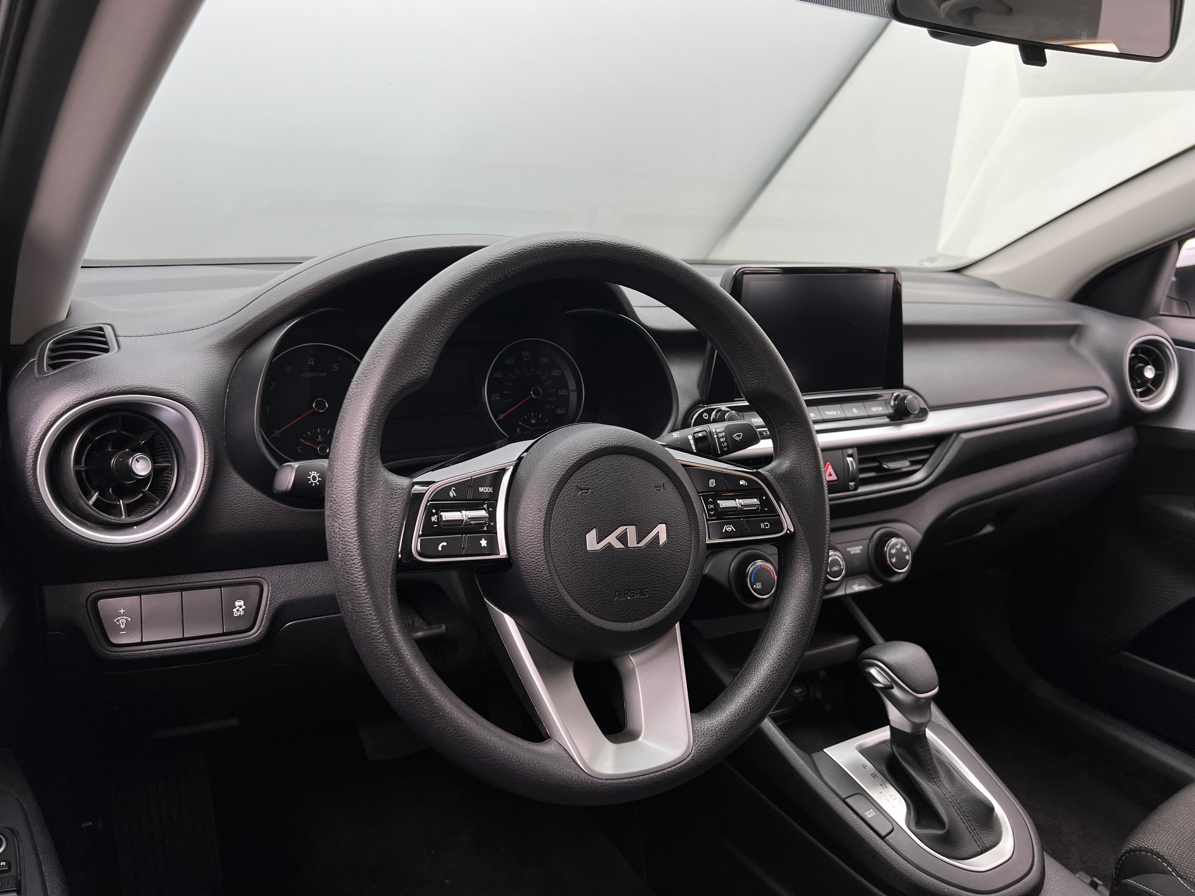 2024 Kia Forte LXS 5