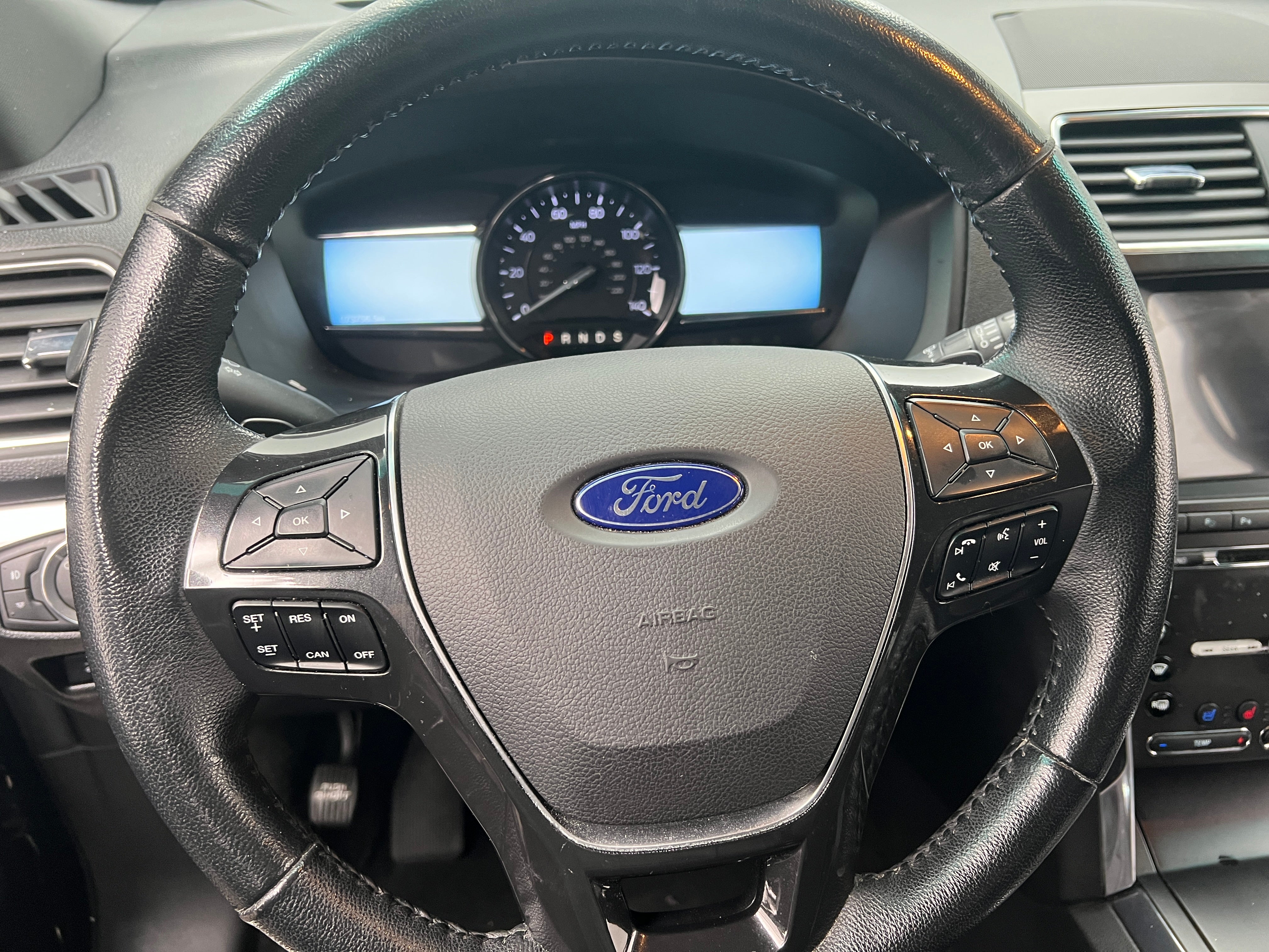 2017 Ford Explorer Limited 4