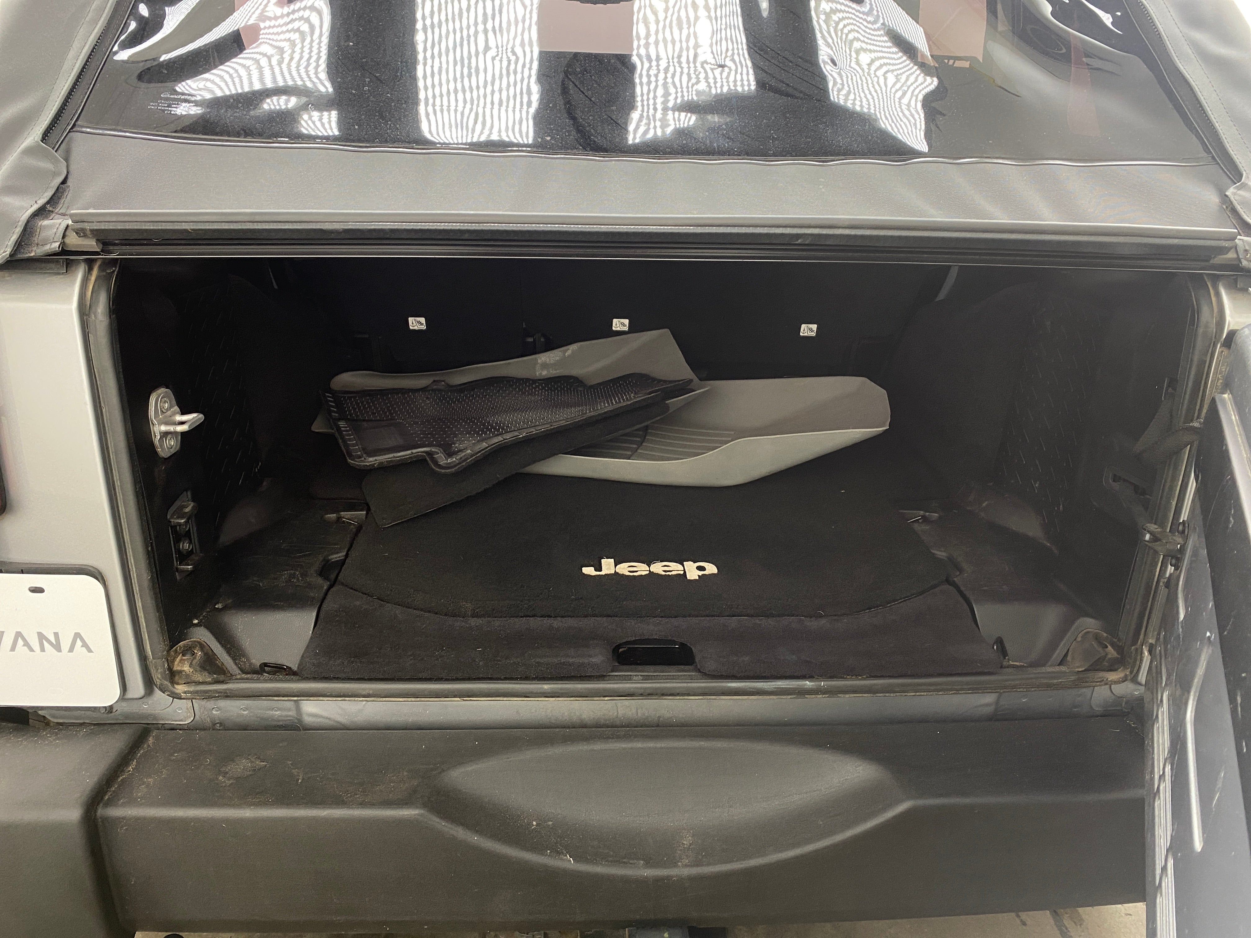 2013 Jeep Wrangler Unlimited Sport 7
