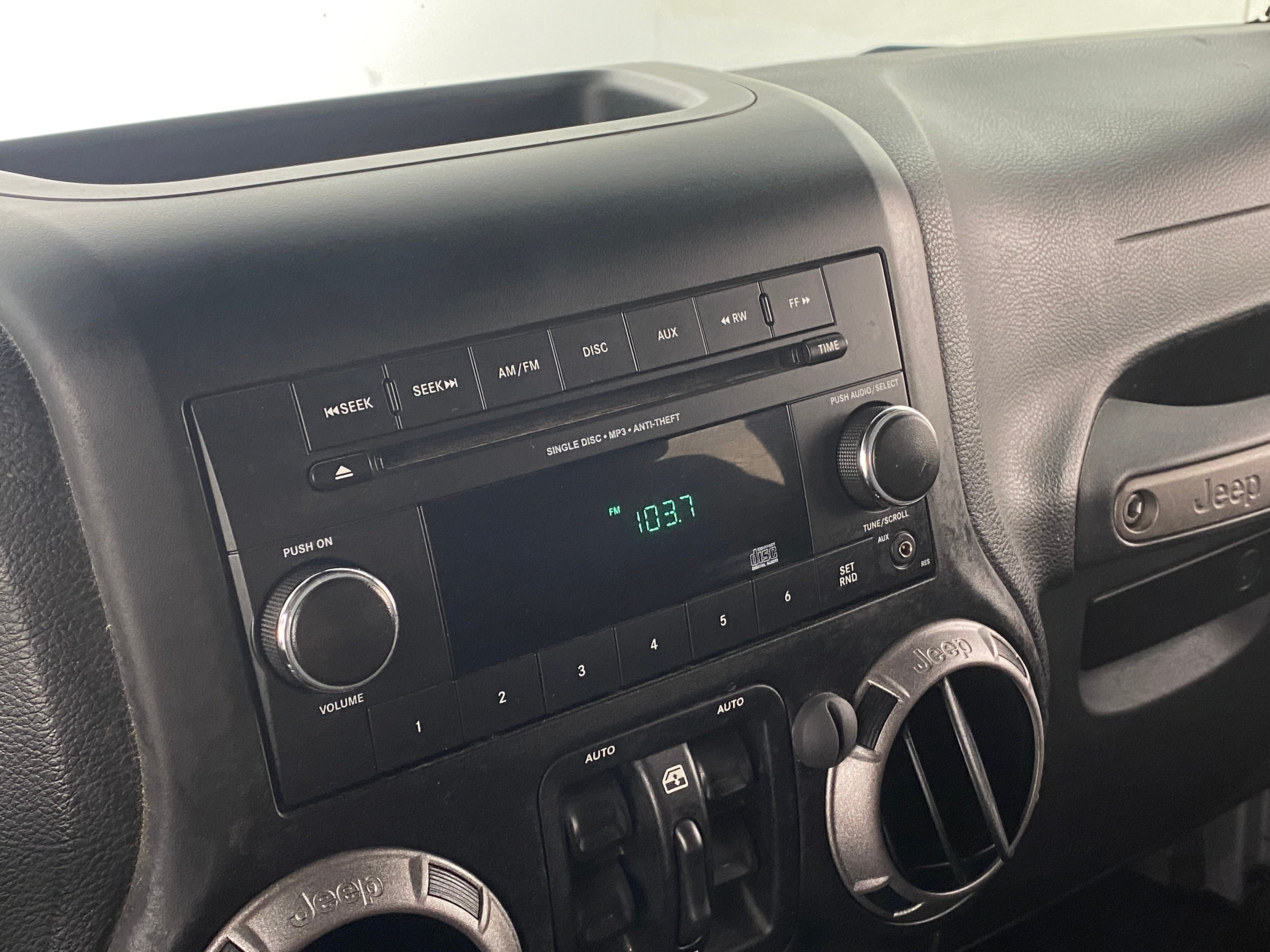 2013 Jeep Wrangler Unlimited Sport 4