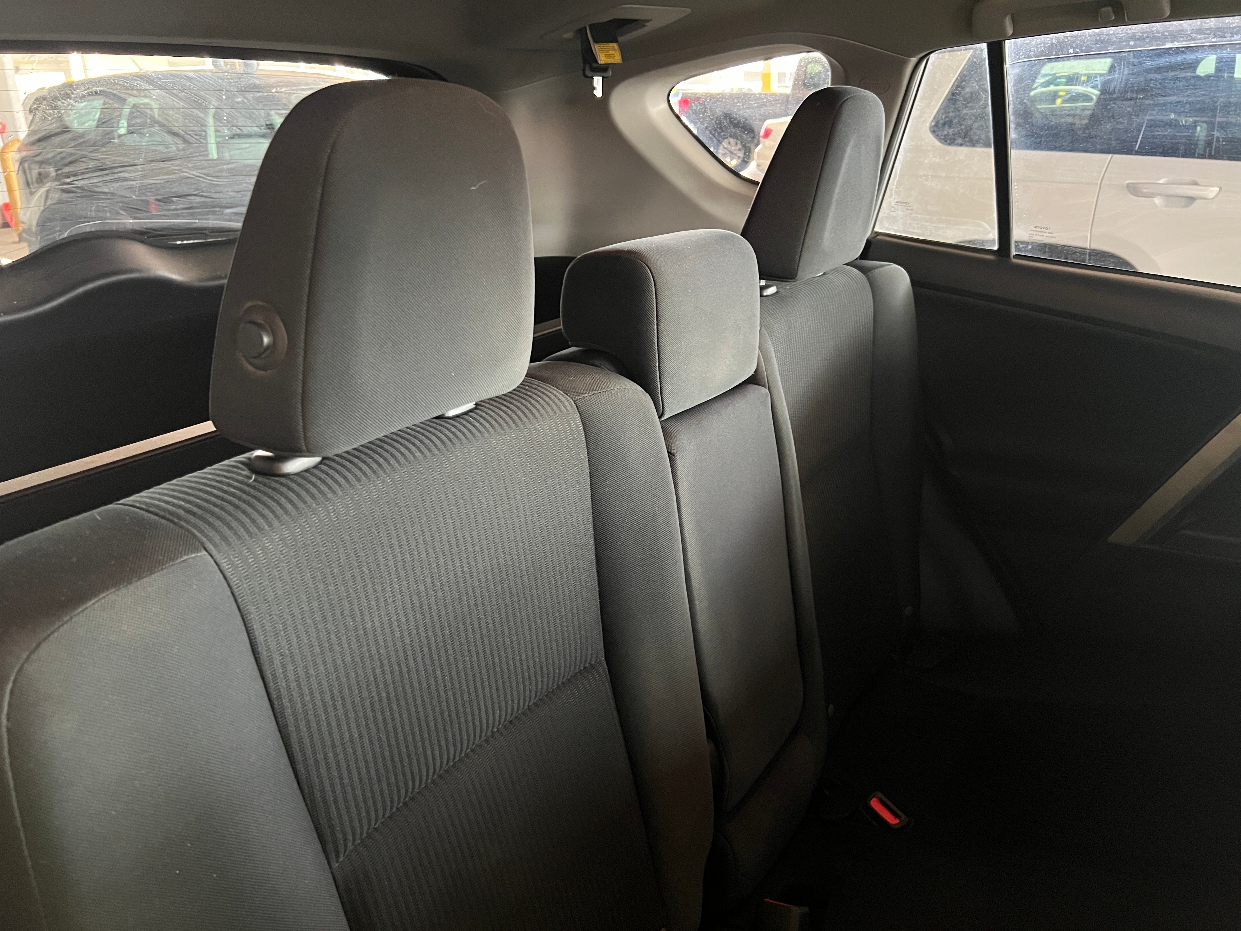 2017 Toyota RAV4 LE 6
