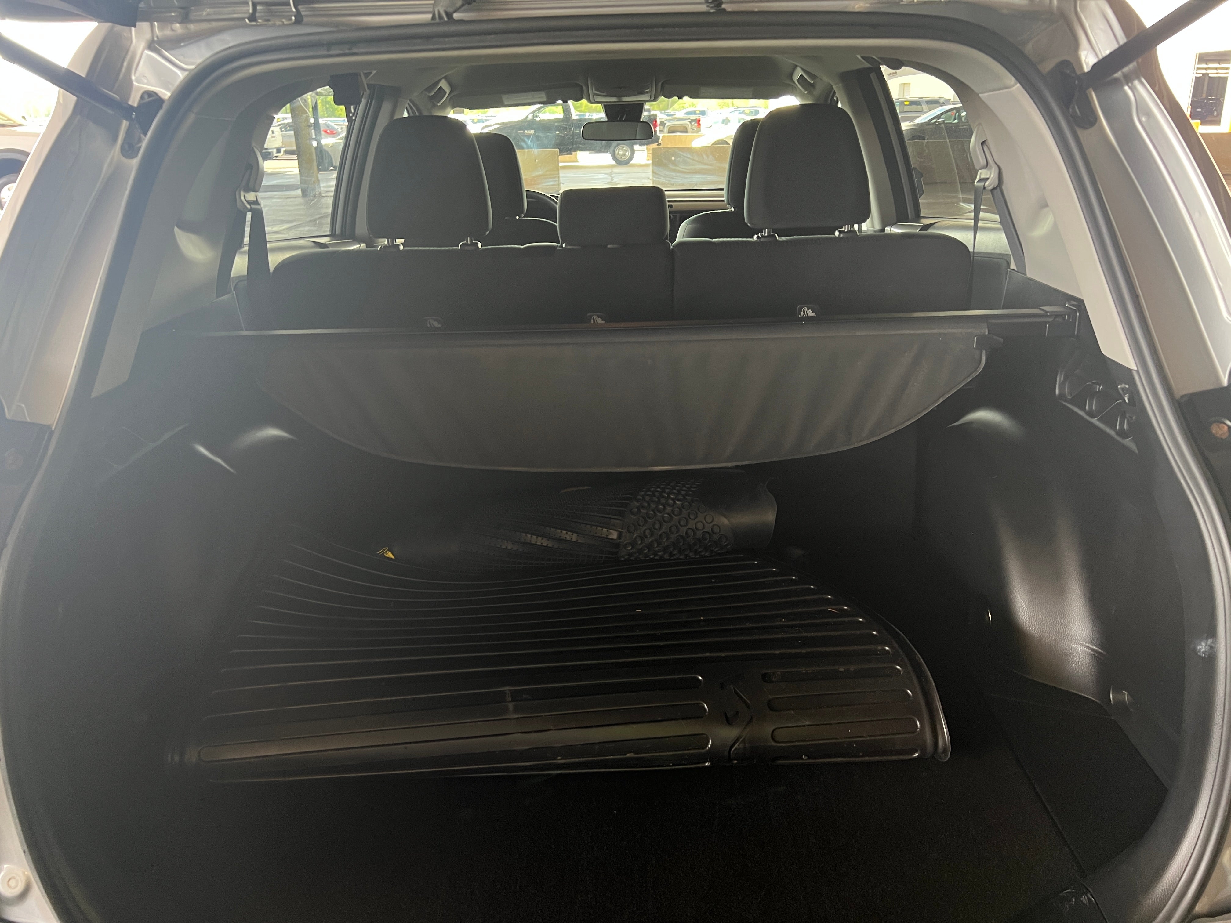 2017 Toyota RAV4 LE 7