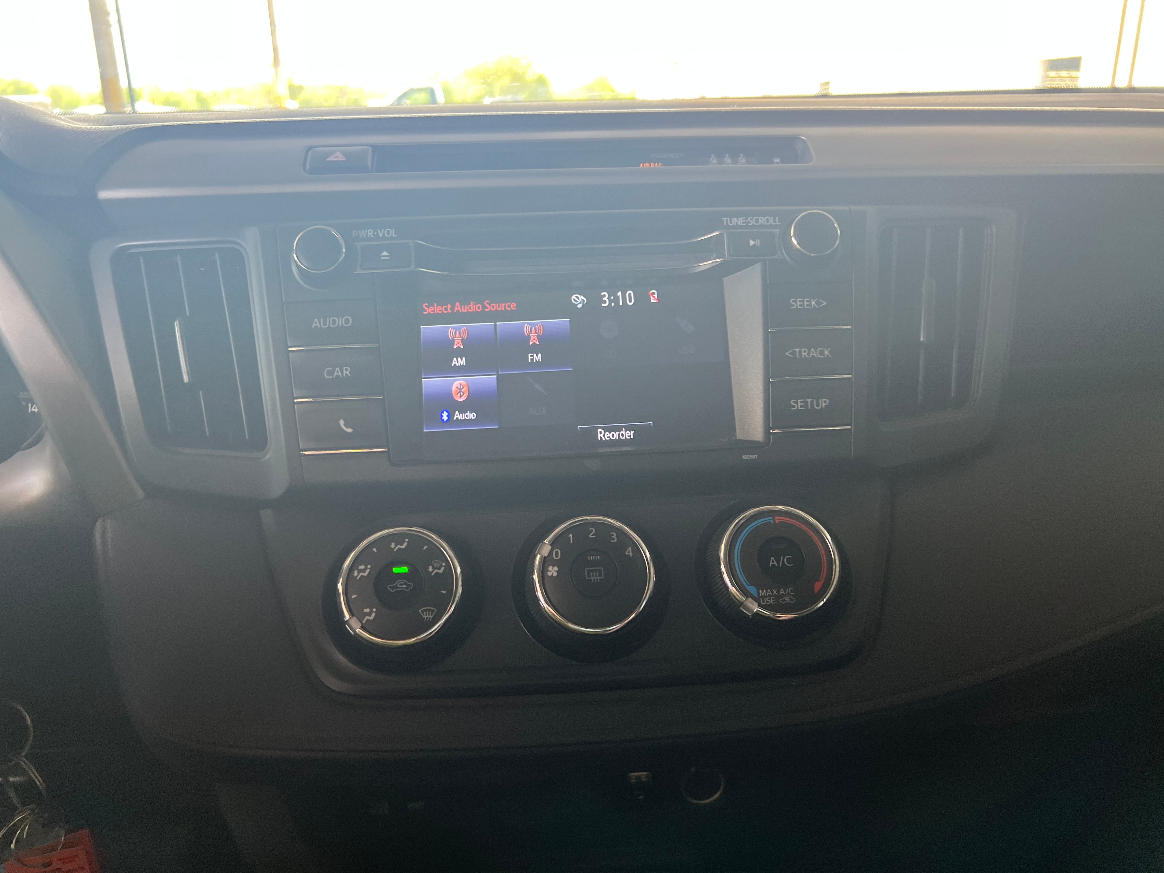 2017 Toyota RAV4 LE 4