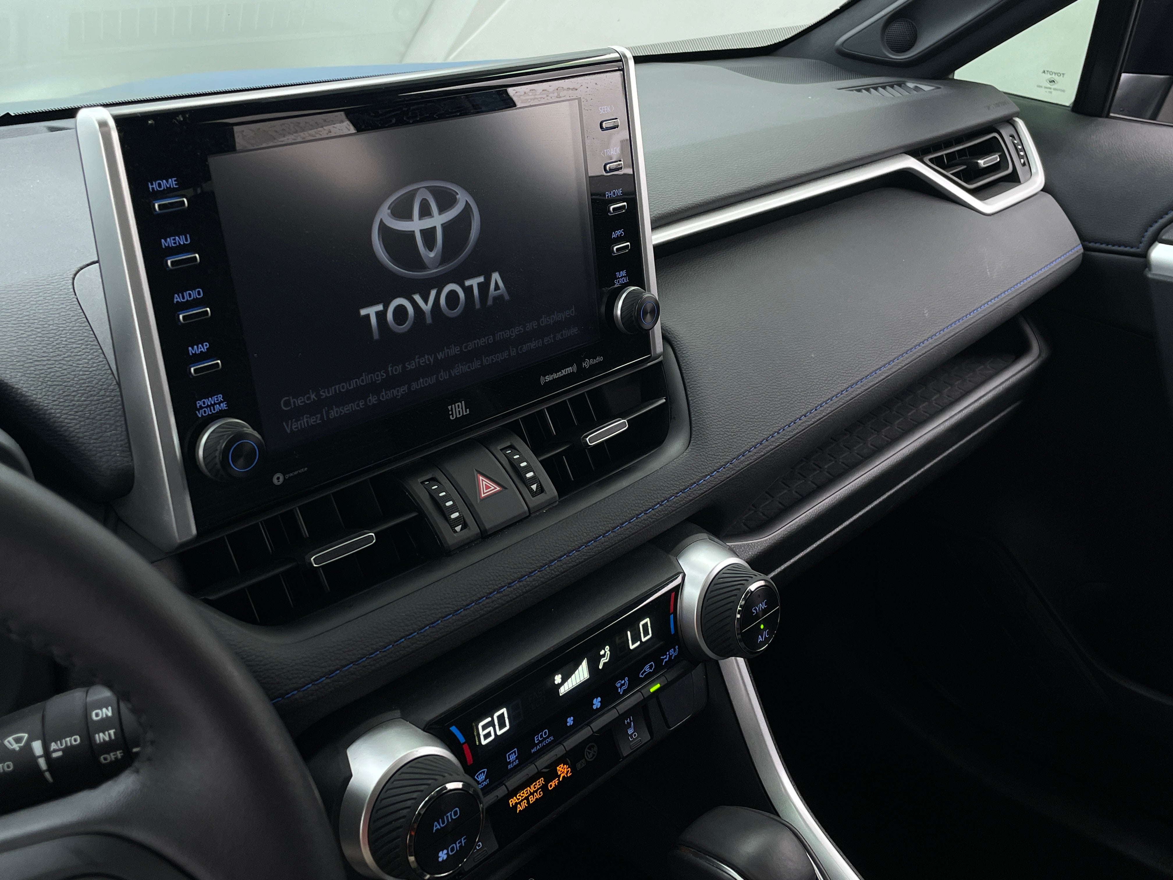 2022 Toyota RAV4 XSE 3