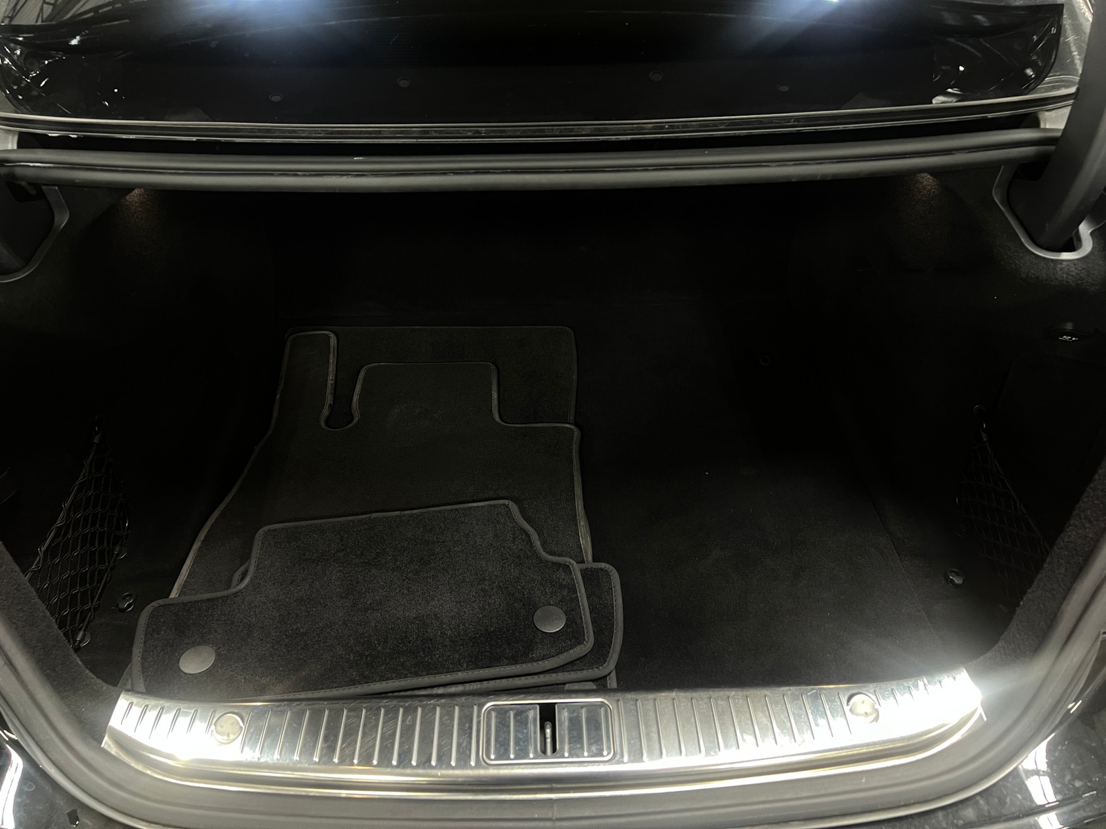Thumbnail: 2015 Mercedes-Benz S-Class - 4