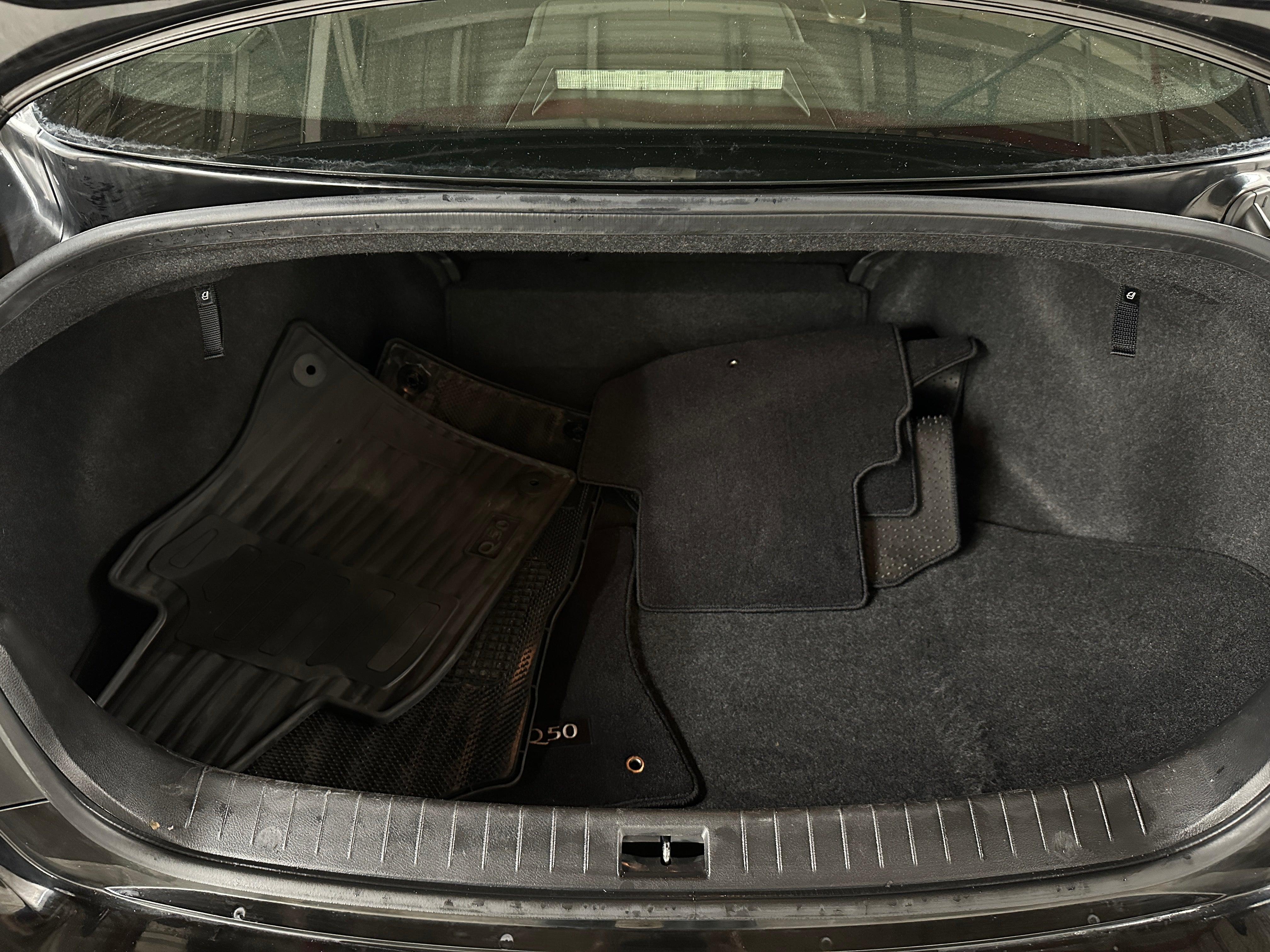 2017 INFINITI Q50 Premium 6