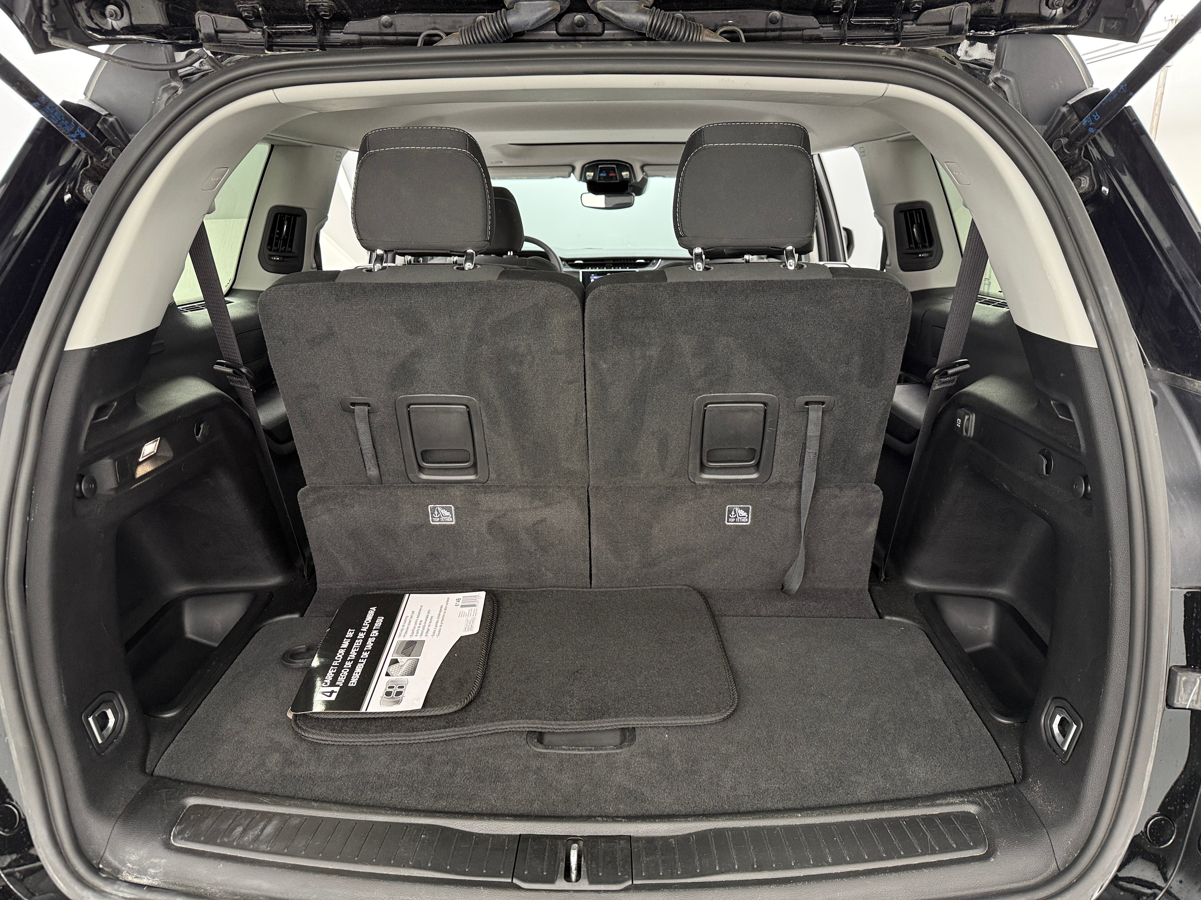 2023 Jeep Grand Cherokee L Laredo 7