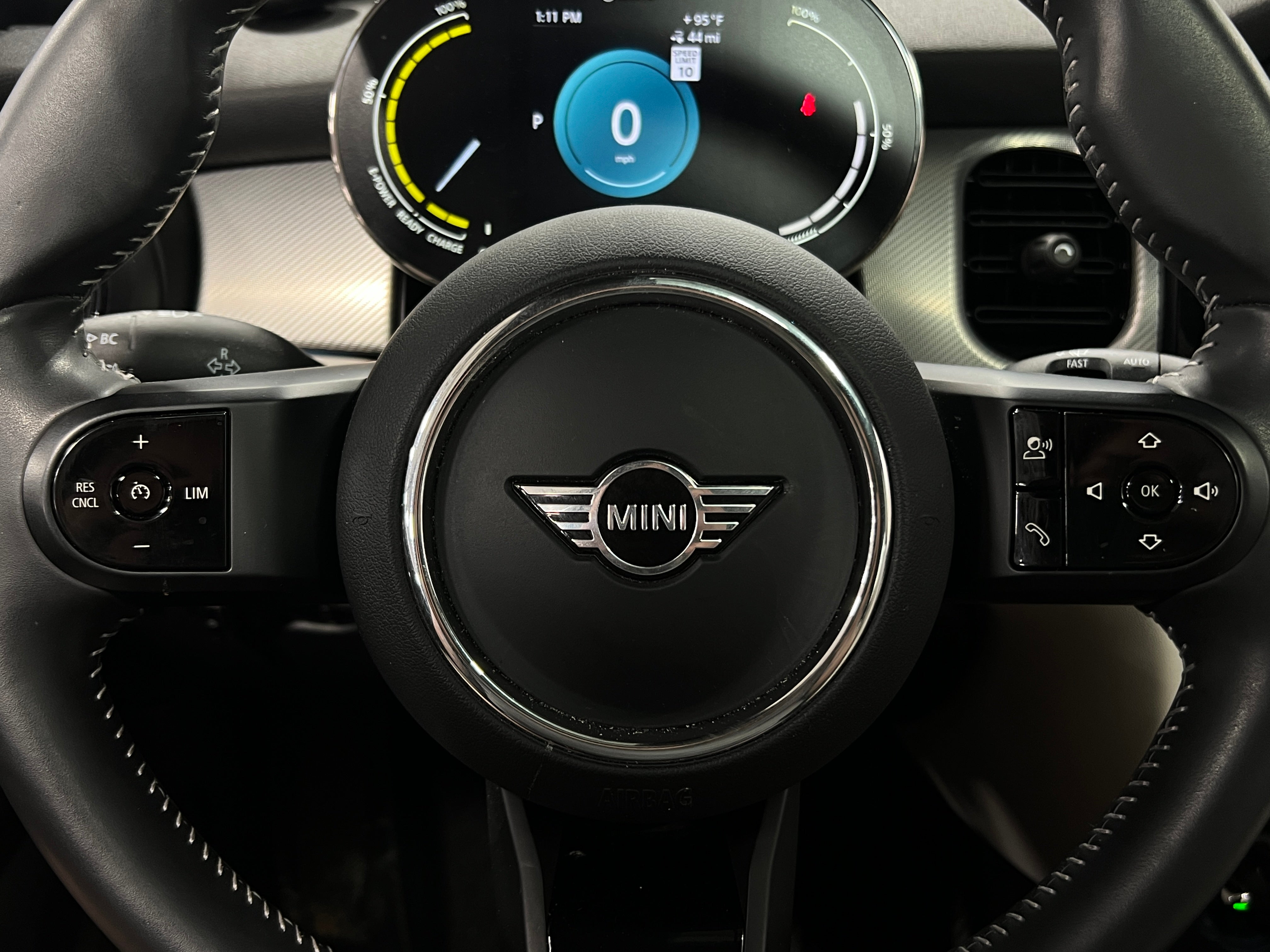 2023 MINI Cooper Hardtop SE 4