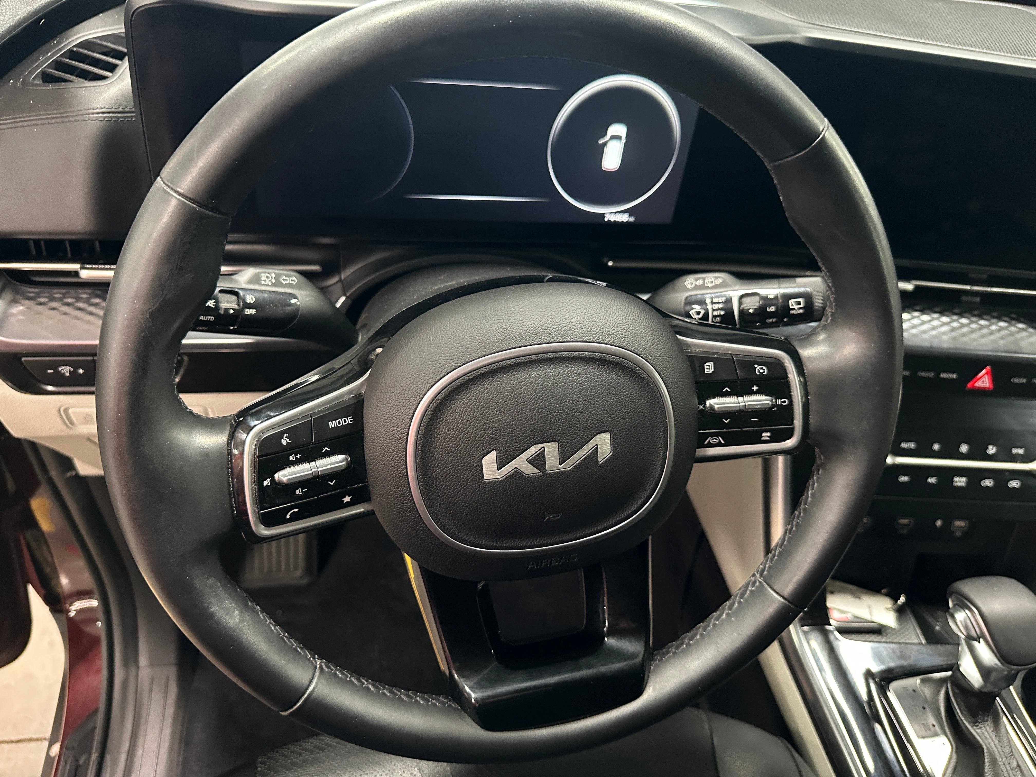 2022 Kia Carnival SX Prestige 4