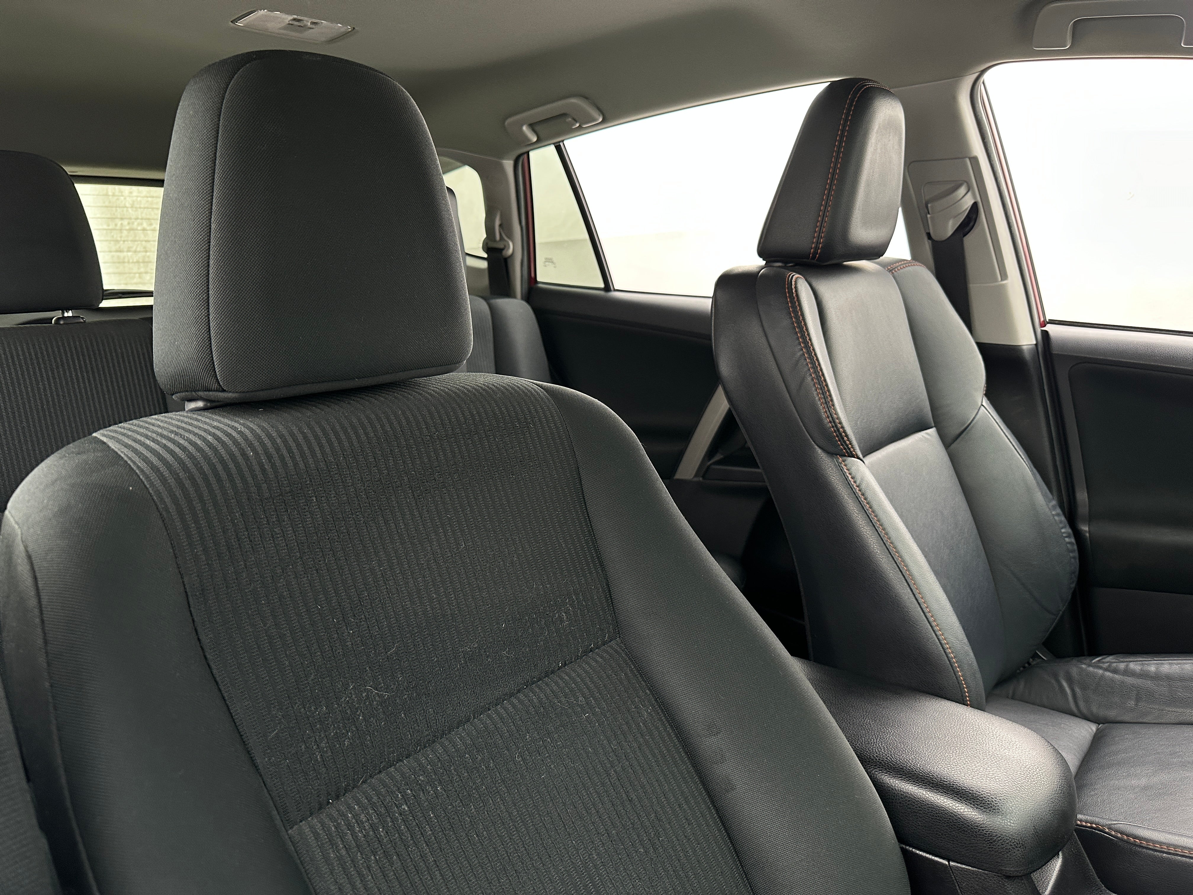 2018 Toyota RAV4 LE 2