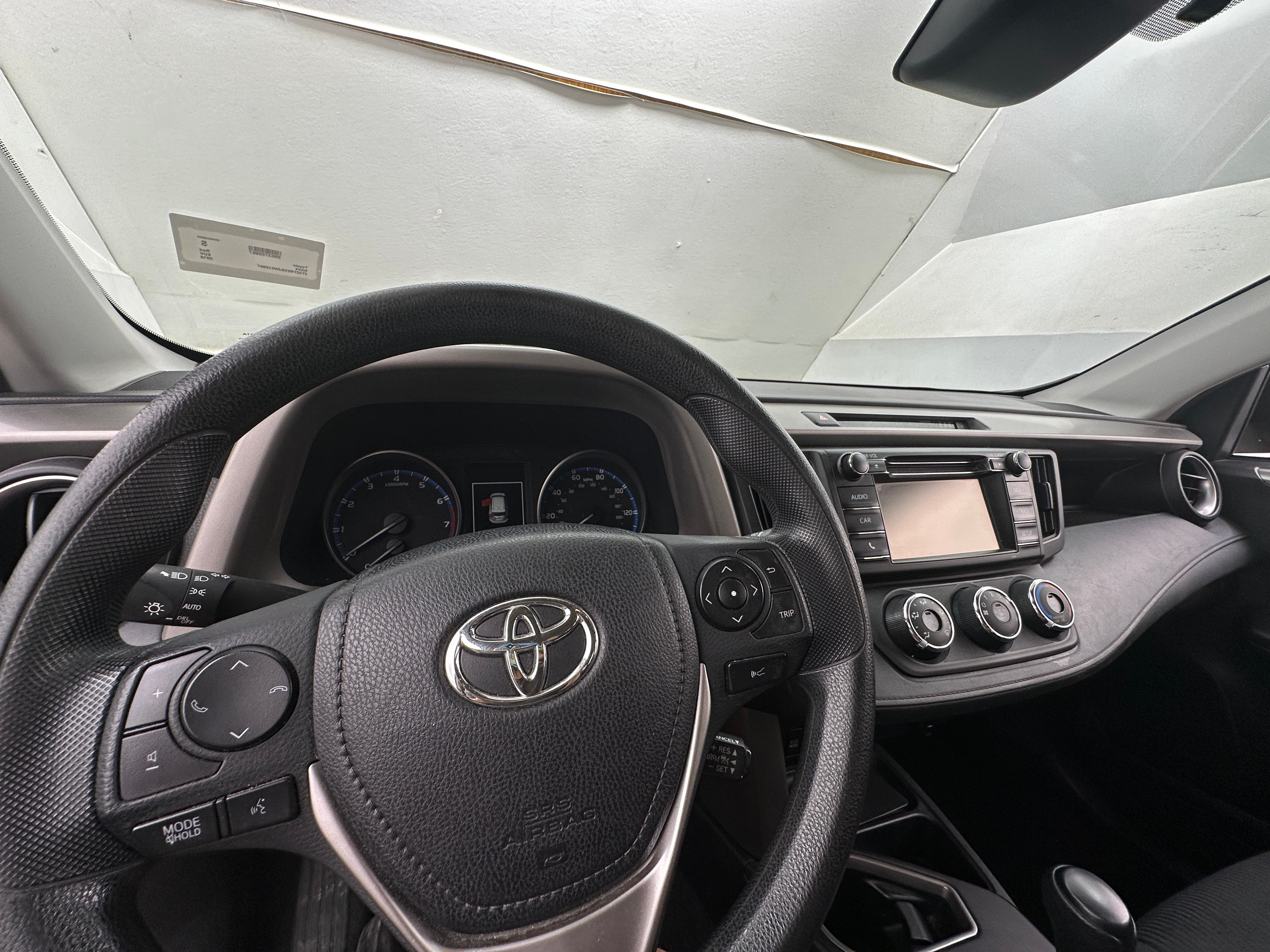 2018 Toyota RAV4 LE 3