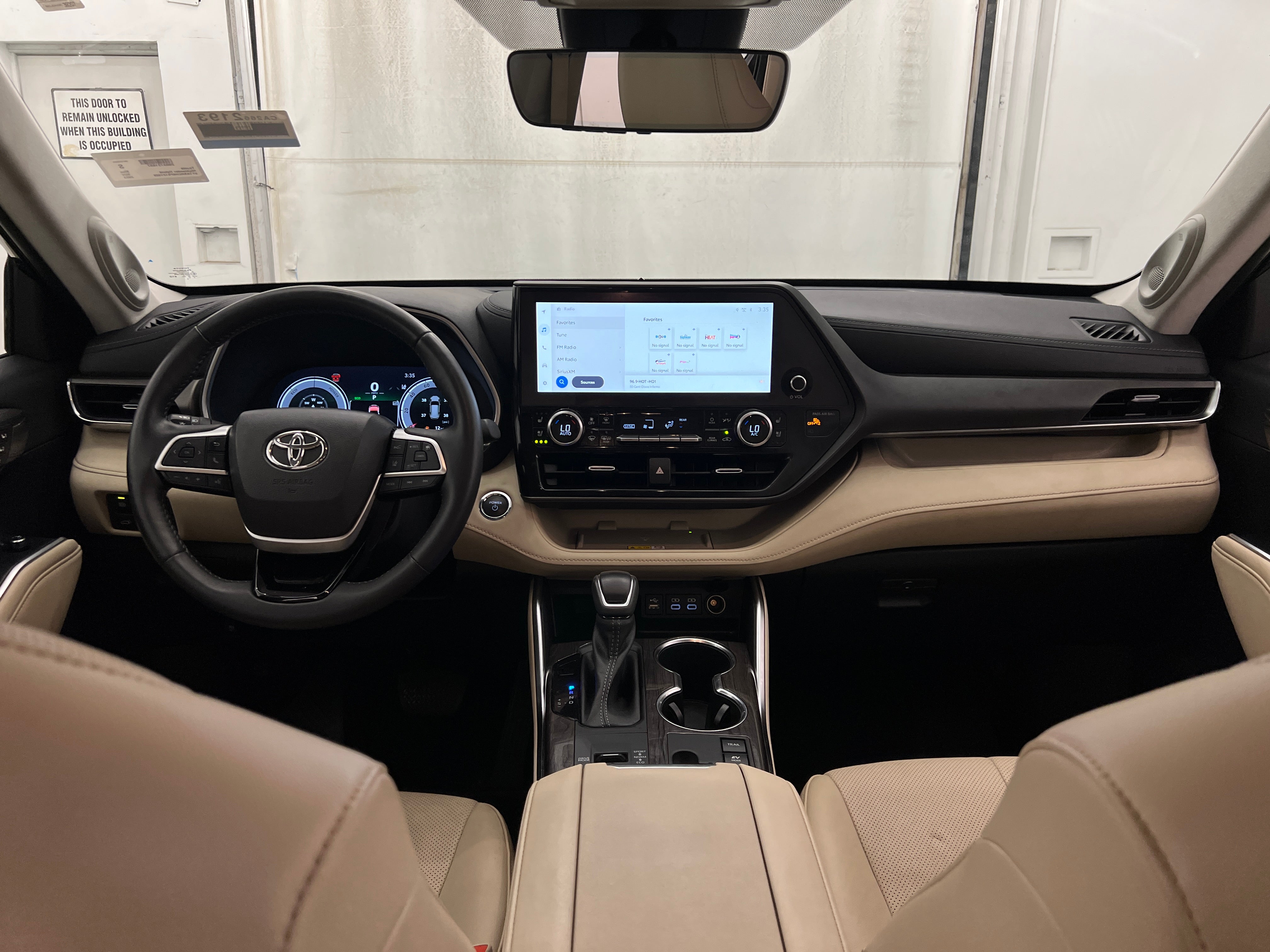 2023 Toyota Highlander Limited 2