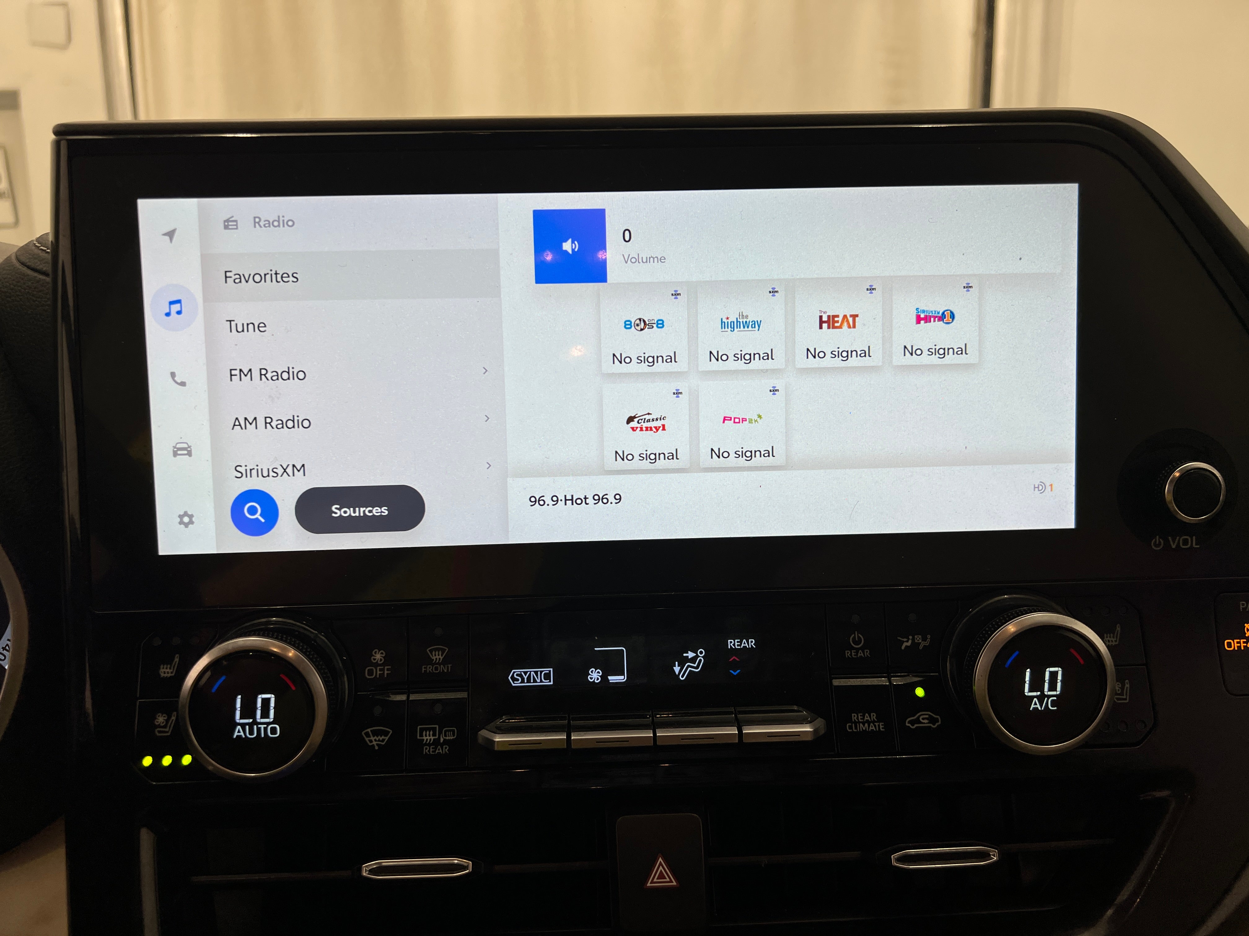 2023 Toyota Highlander Limited 3