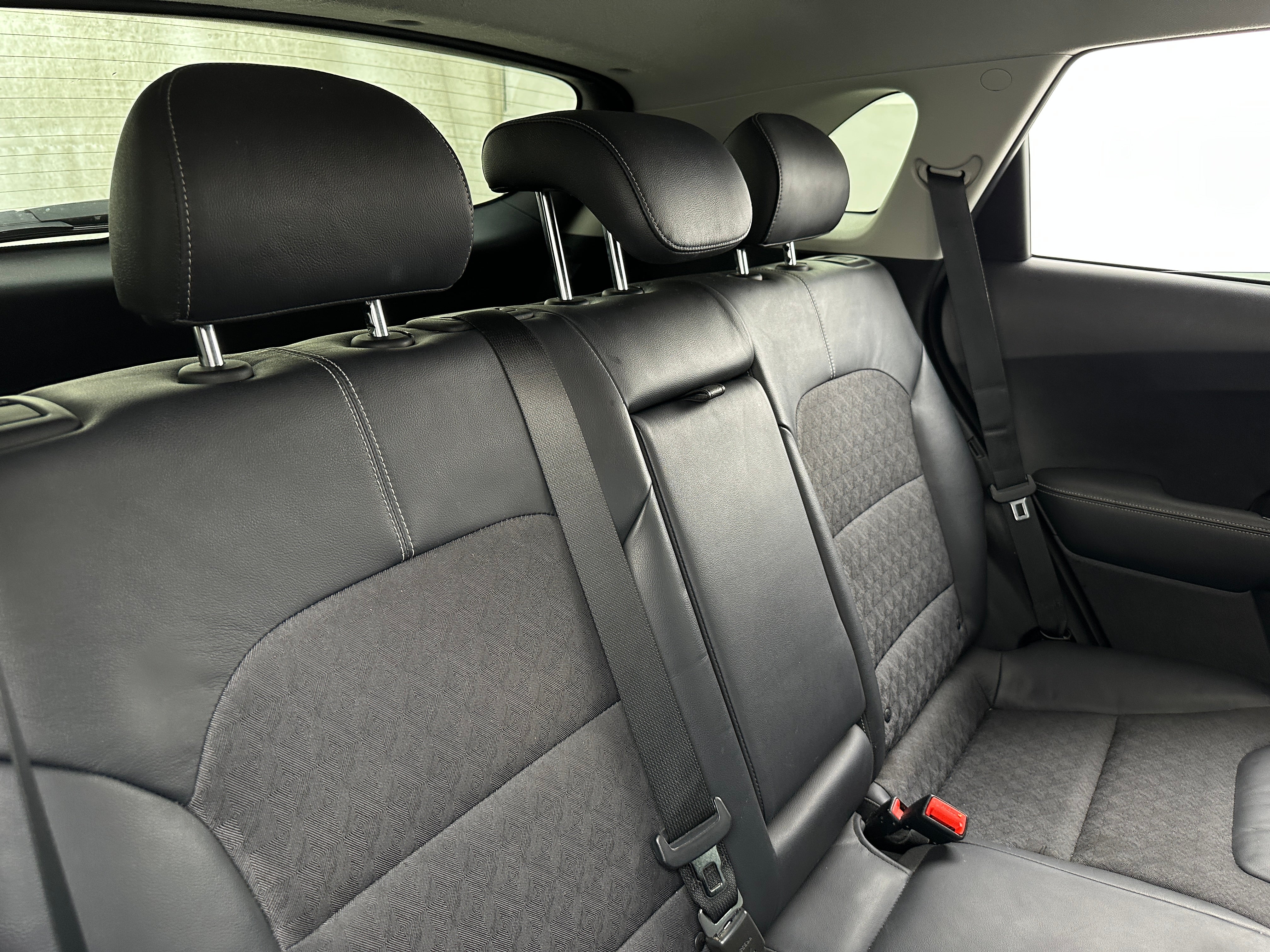 2017 Kia Niro EX 6