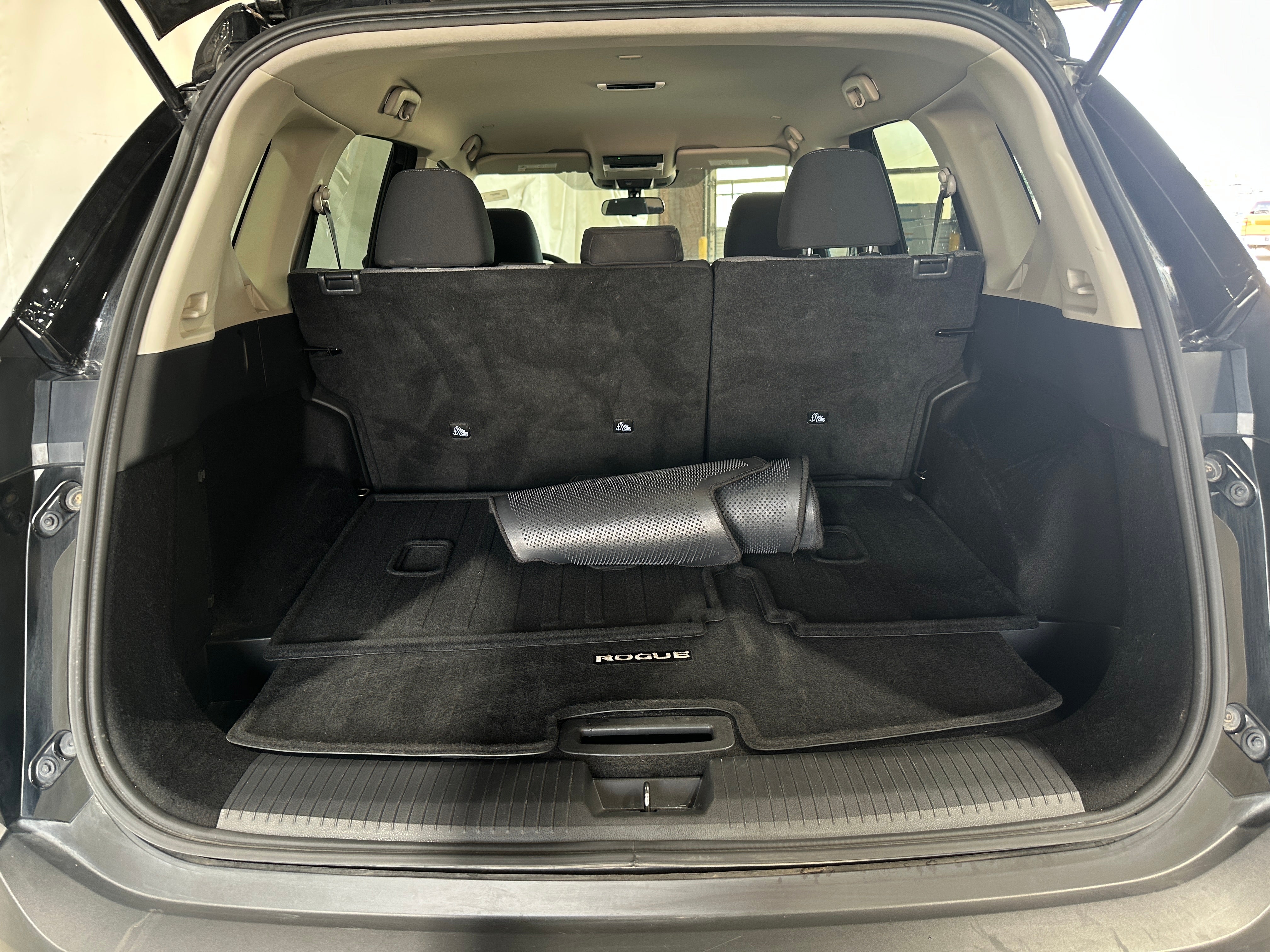 2023 Nissan Rogue SV 7