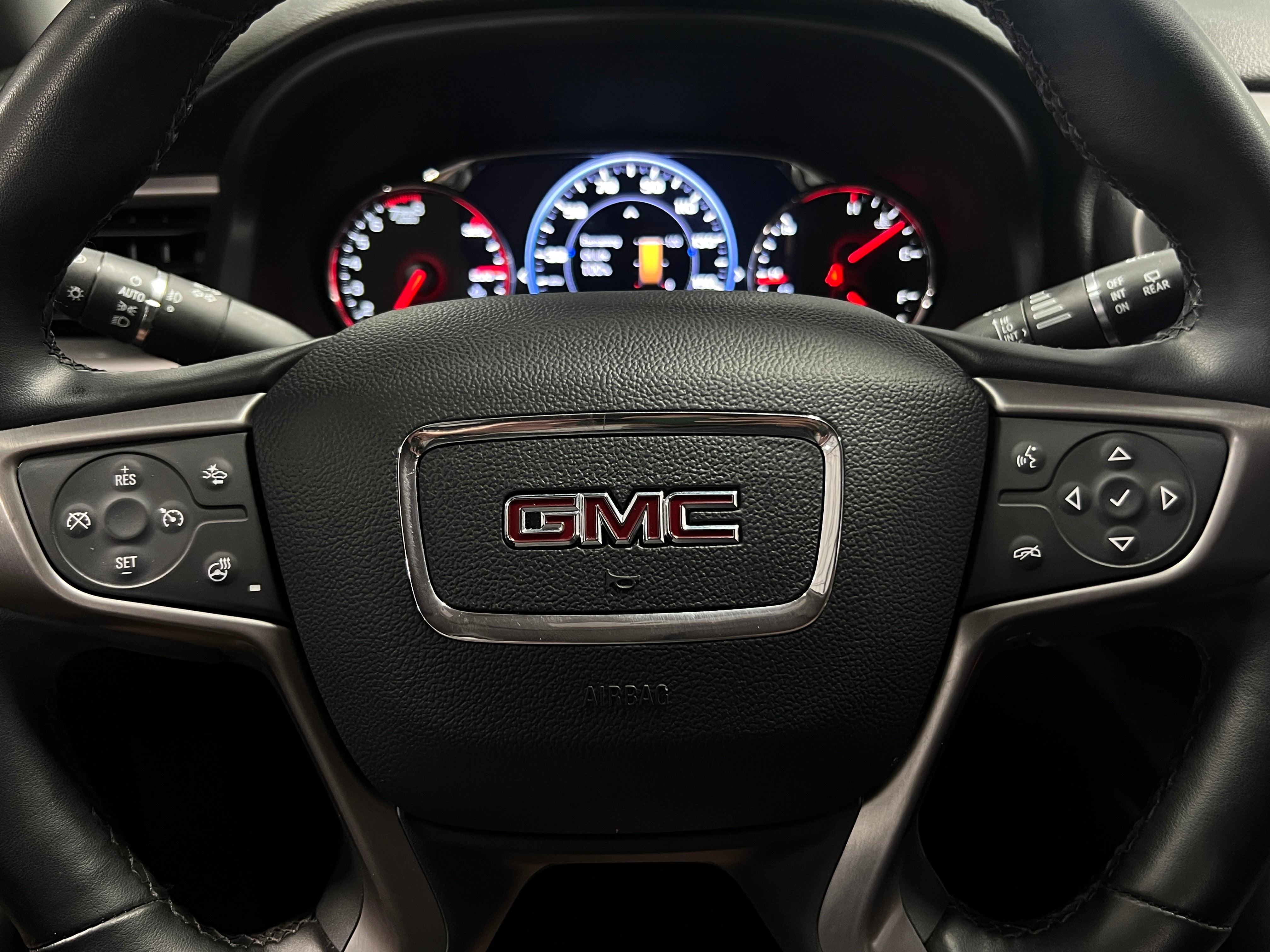 2023 GMC Acadia AT4 4