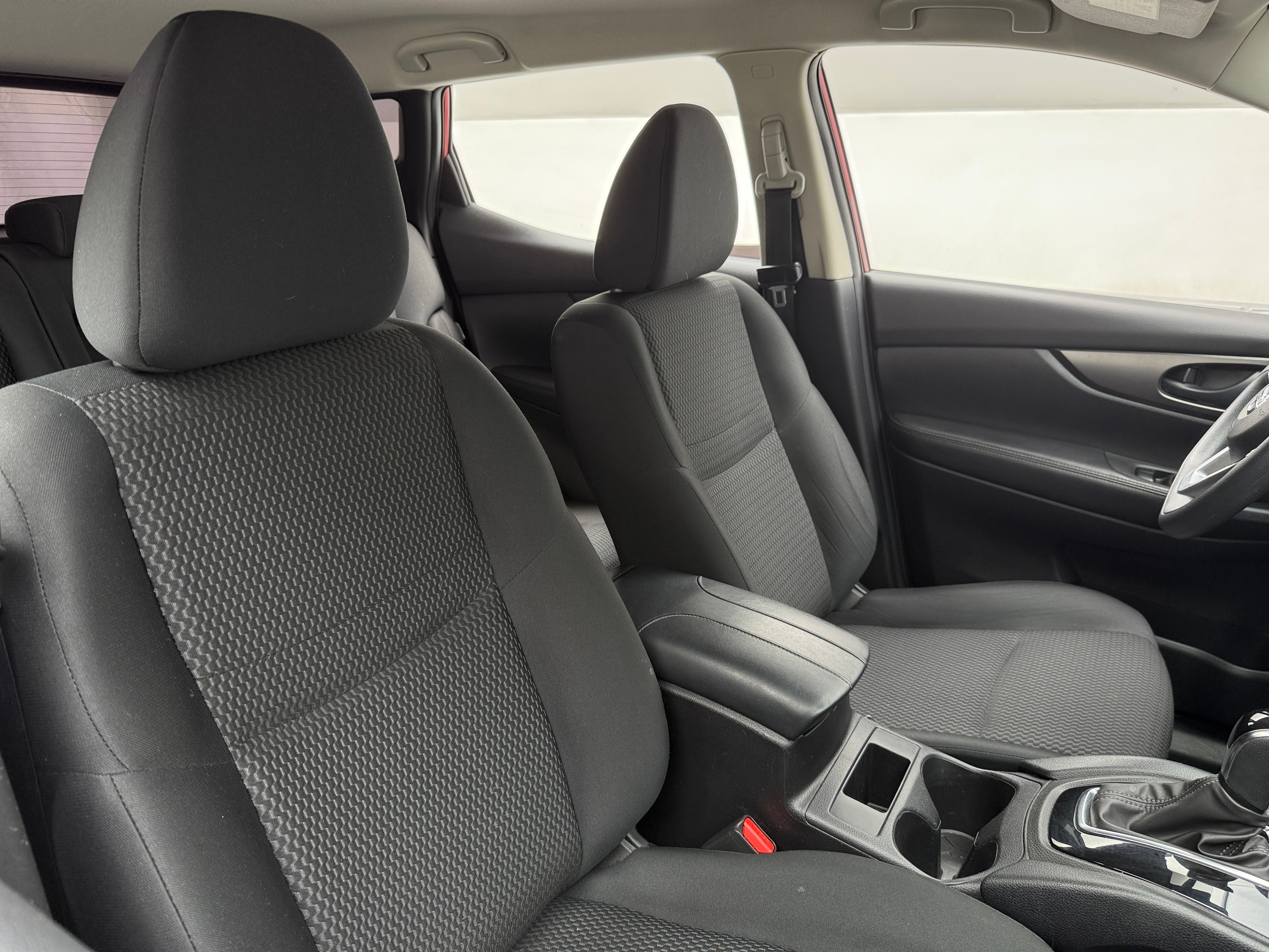 2021 Nissan Rogue Sport S 2