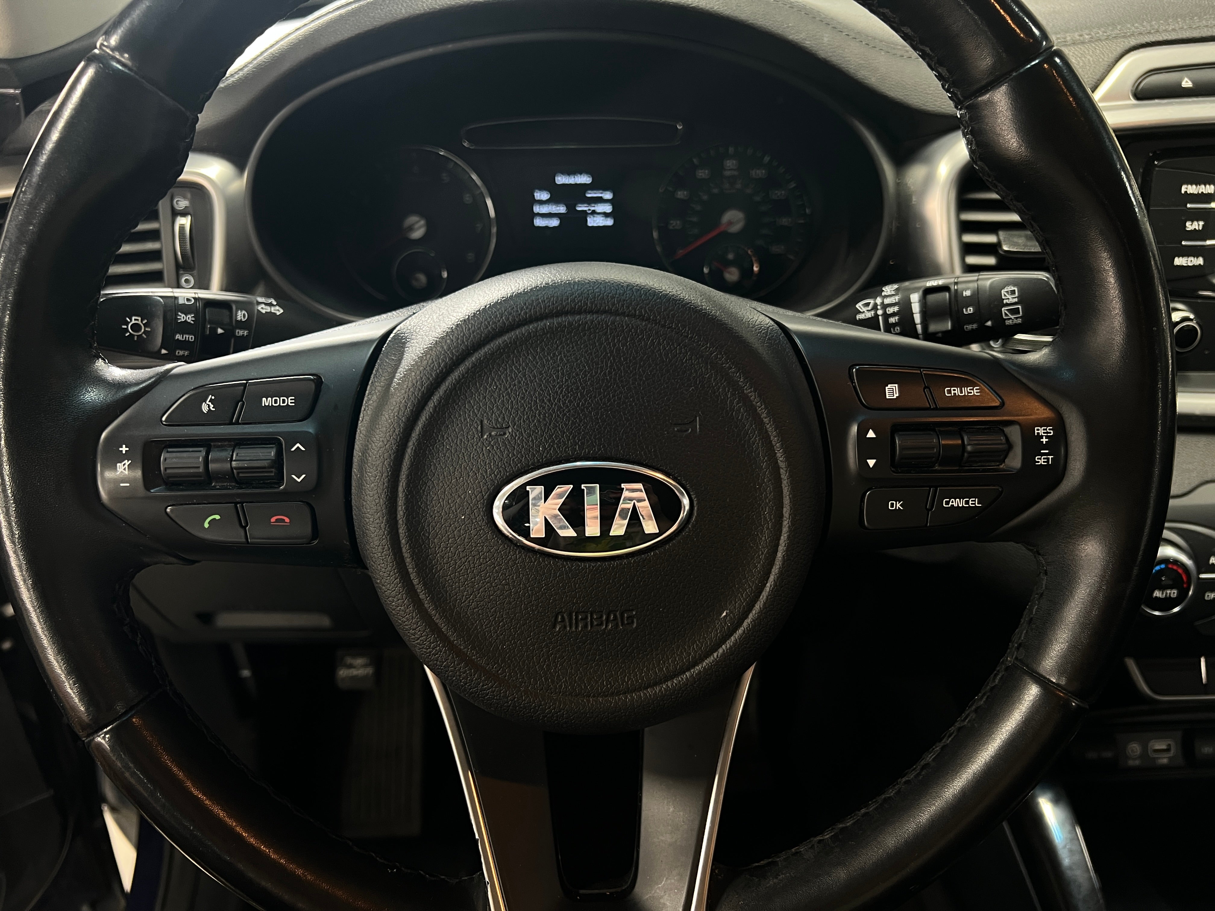 2016 Kia Sorento EX 4