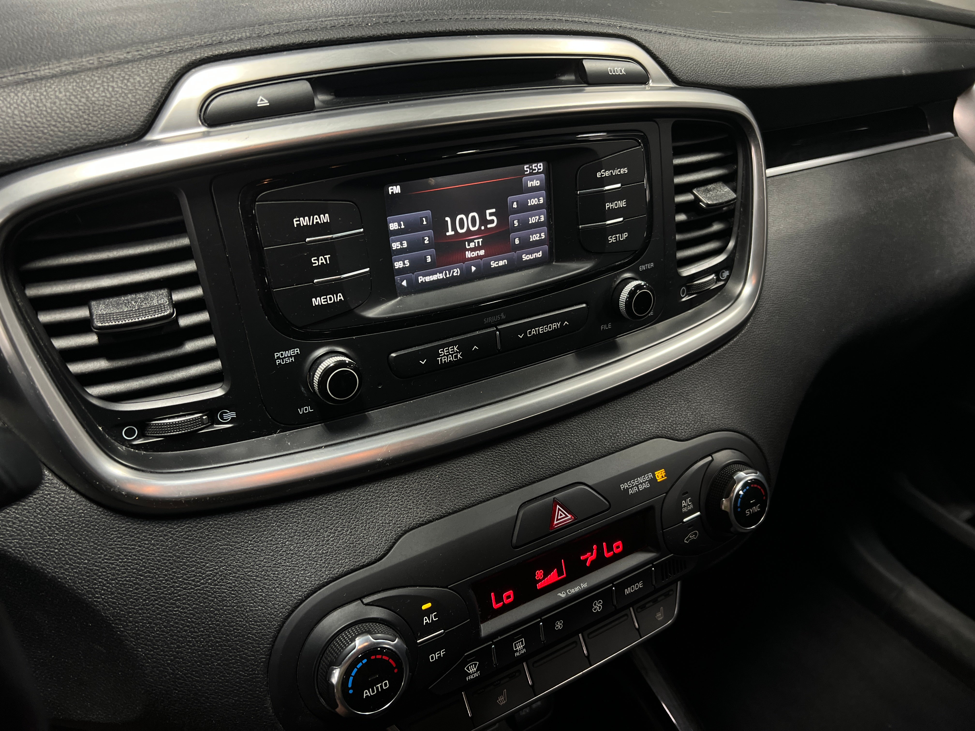 2016 Kia Sorento EX 3