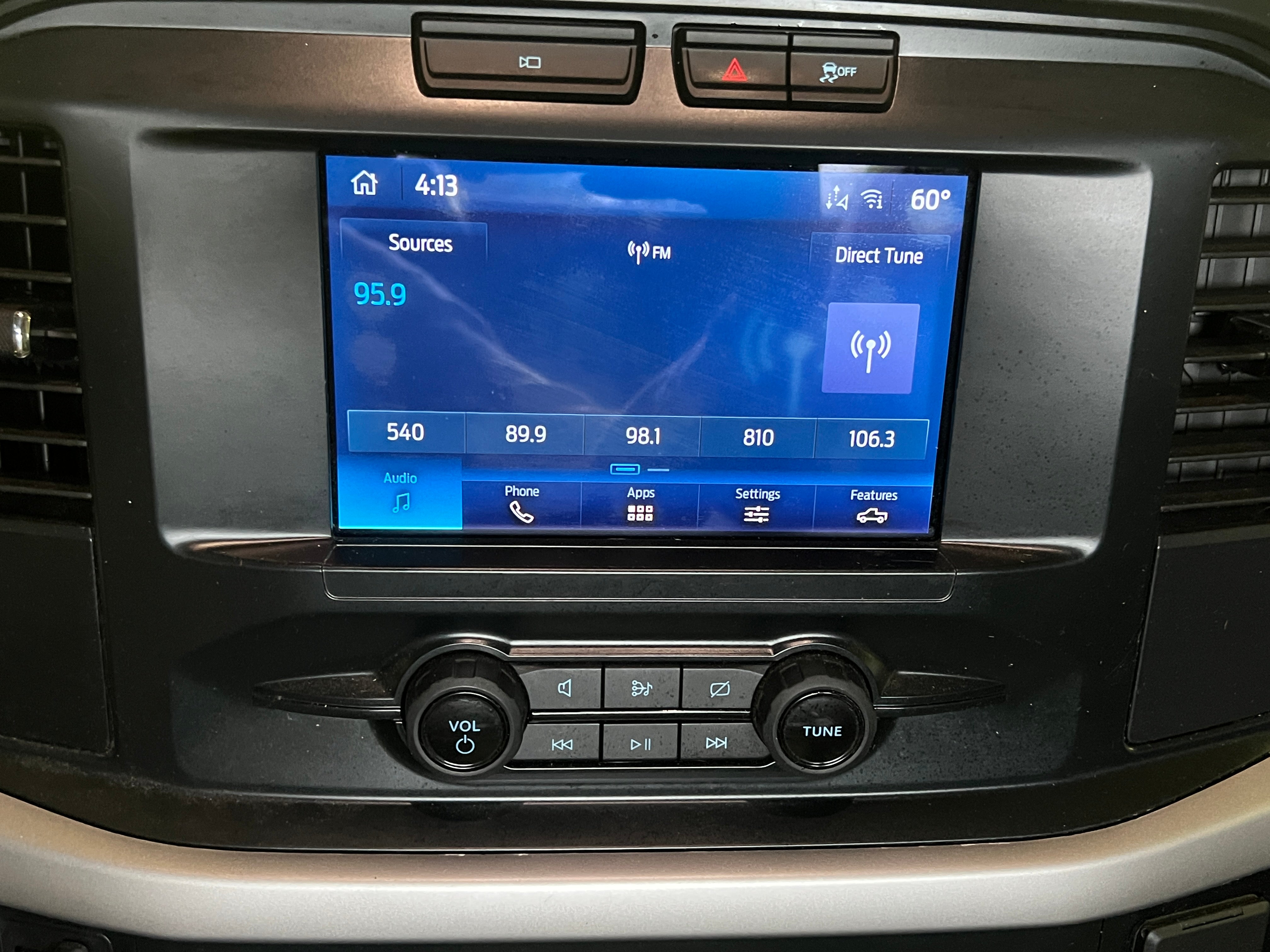 2023 Ford Econoline E-150 4