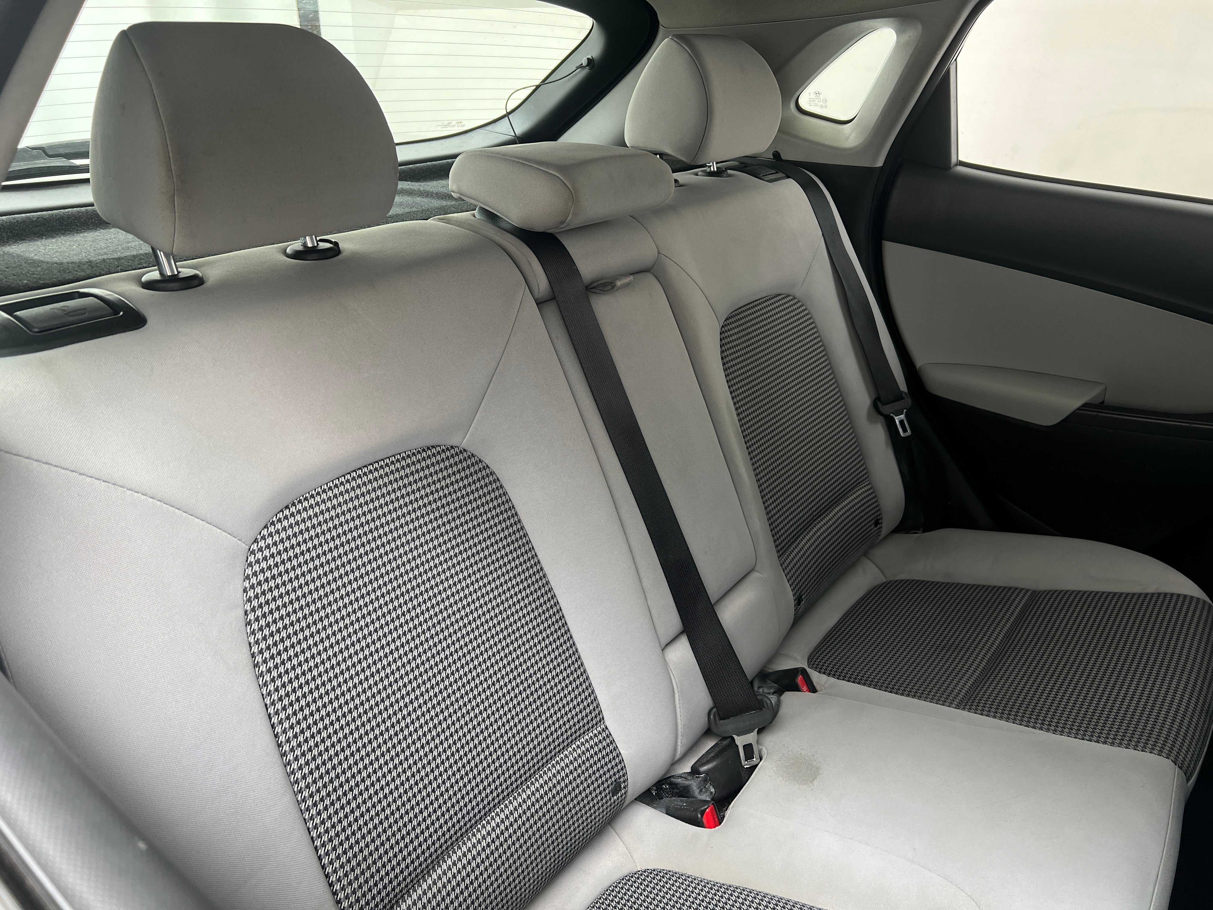2022 Hyundai Kona SE 6