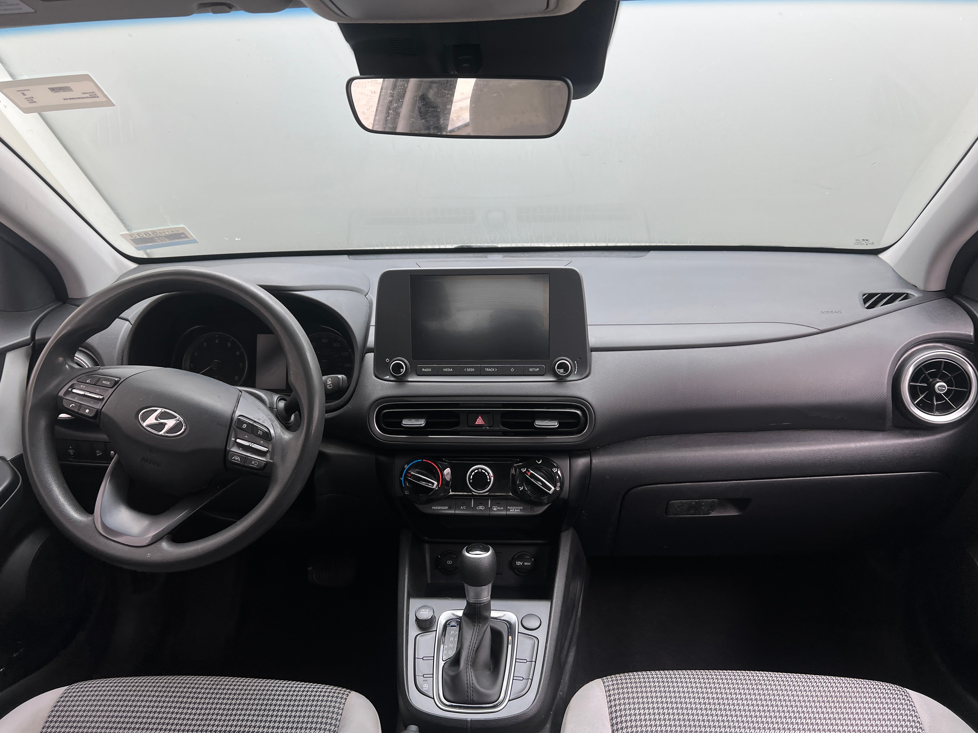 2022 Hyundai Kona SE 3