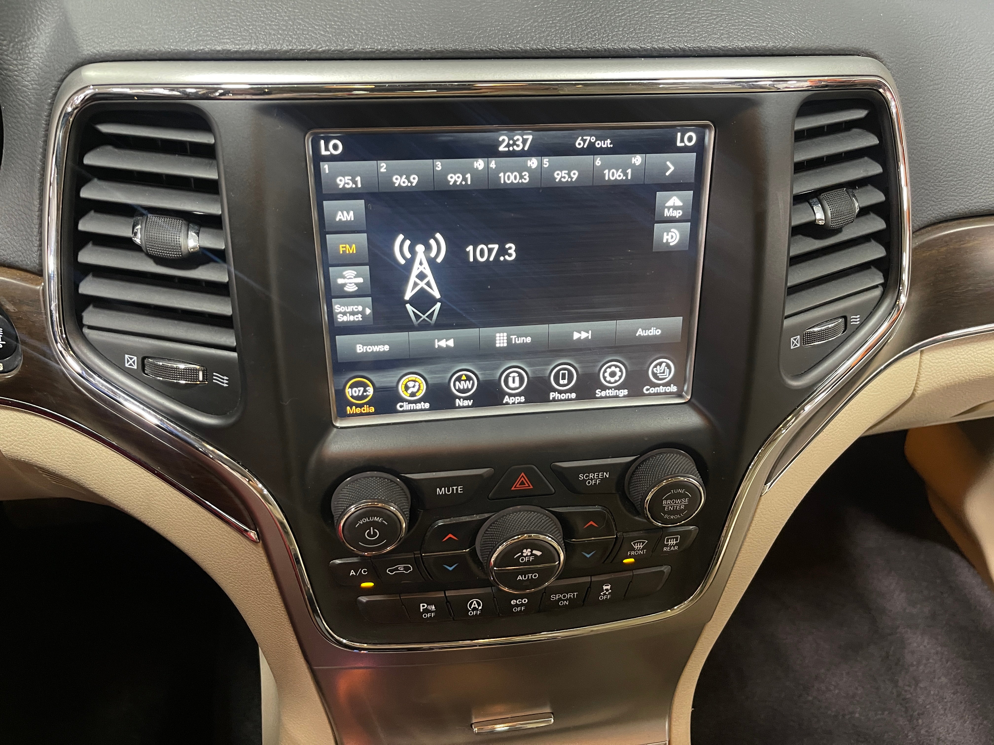 2018 Jeep Grand Cherokee Limited Edition 3