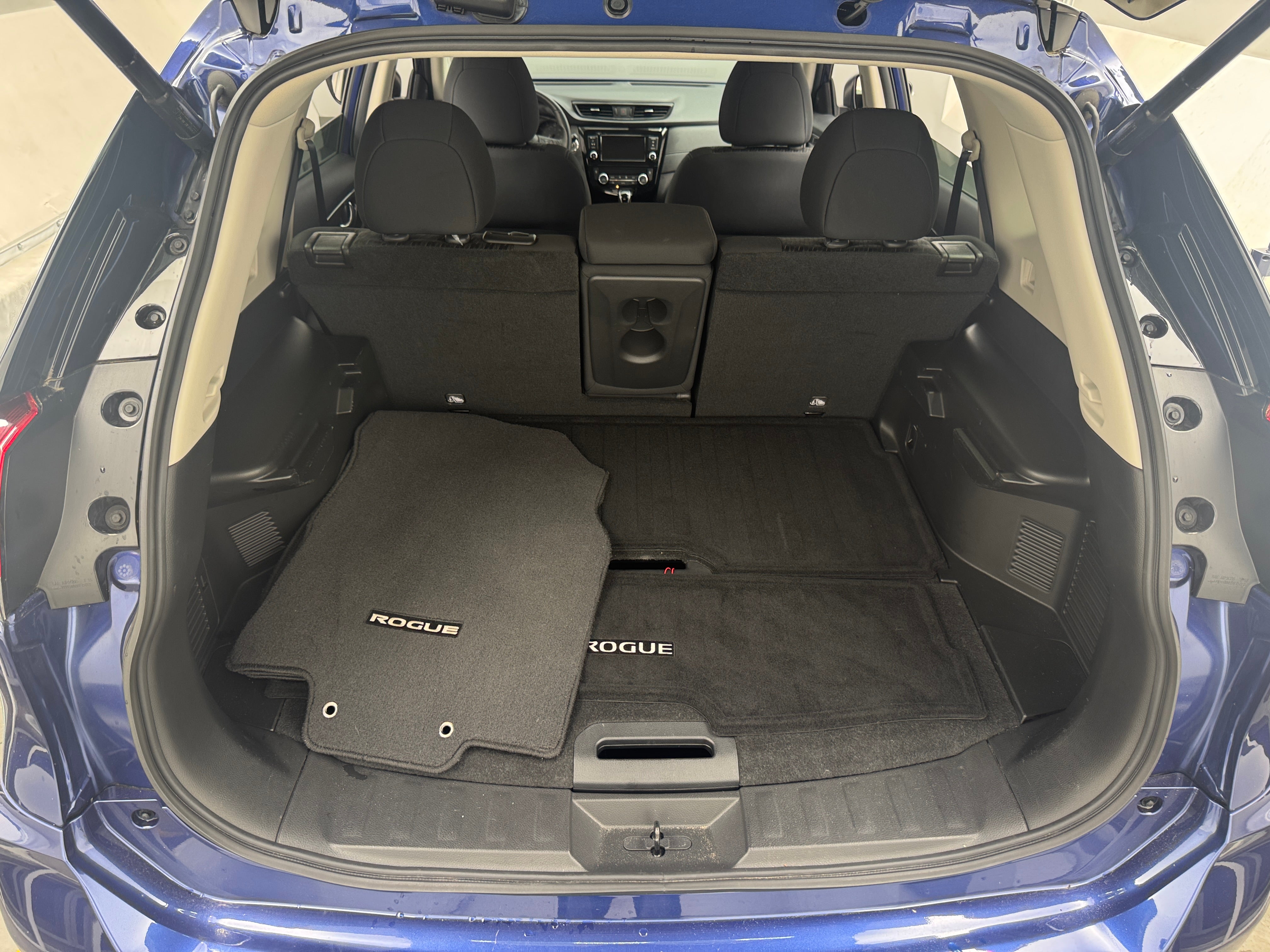 2019 Nissan Rogue SV 7