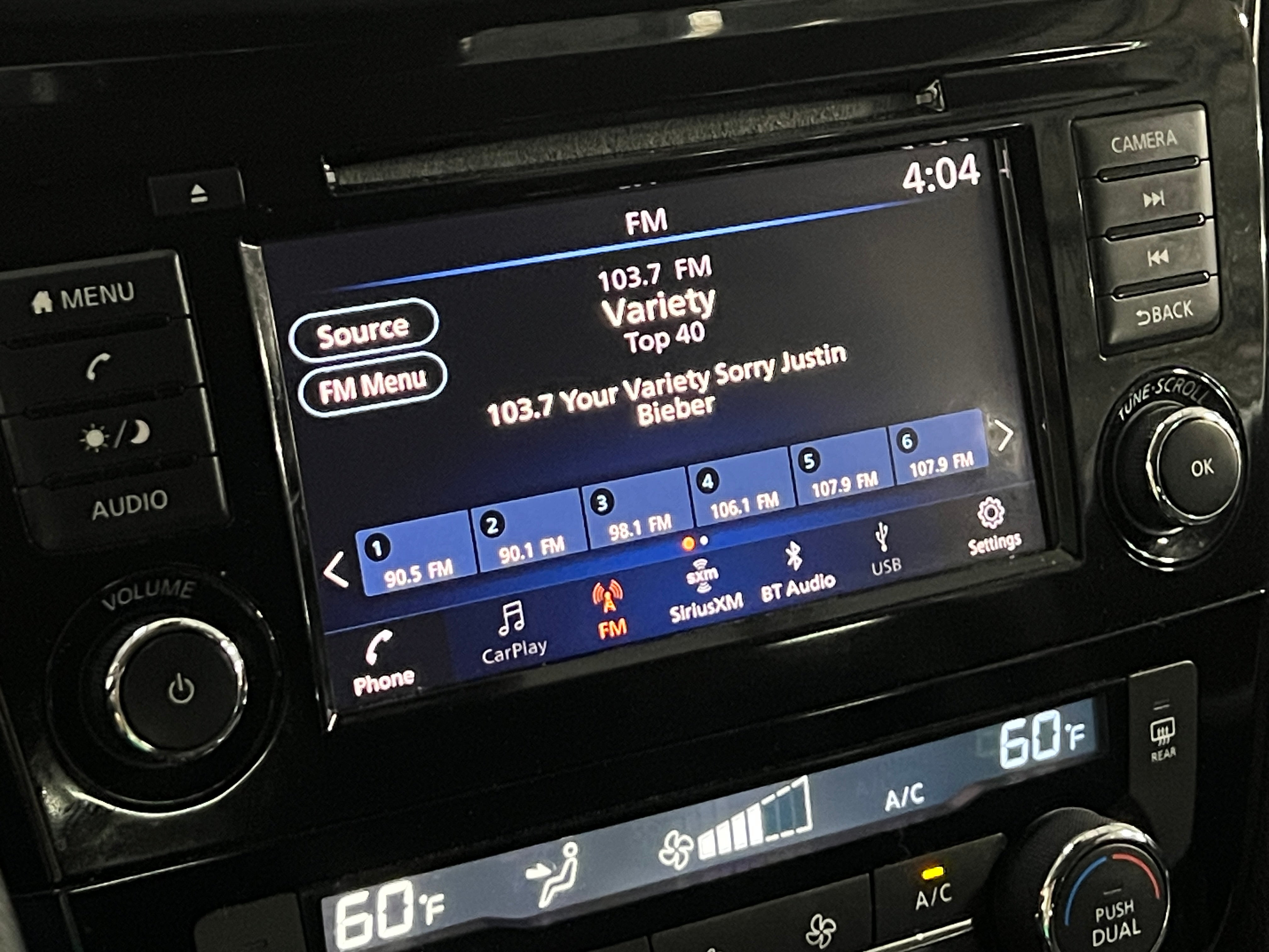 2019 Nissan Rogue SV 4