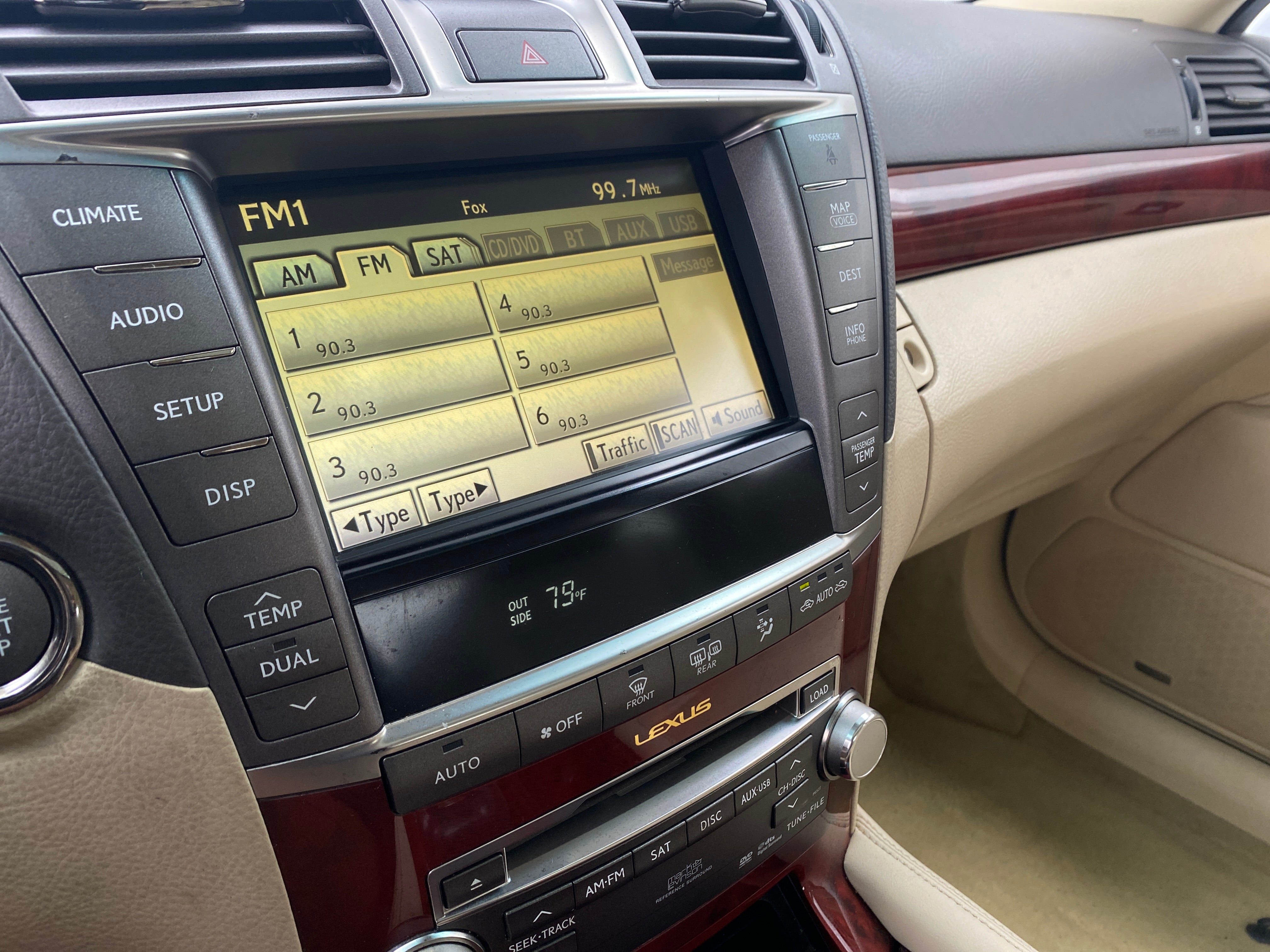 2010 Lexus LS 460 3