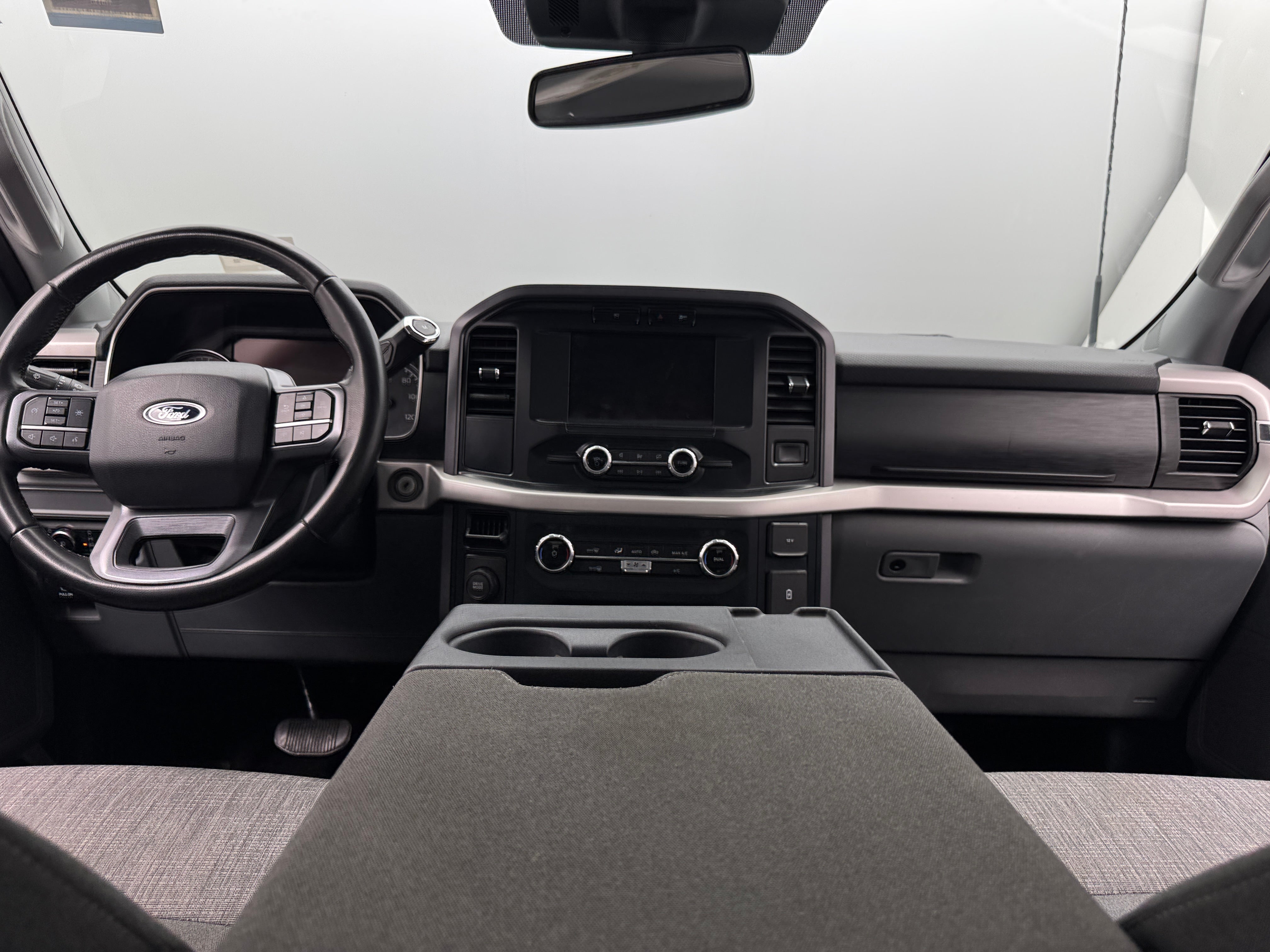 2023 Ford Econoline E-150 3