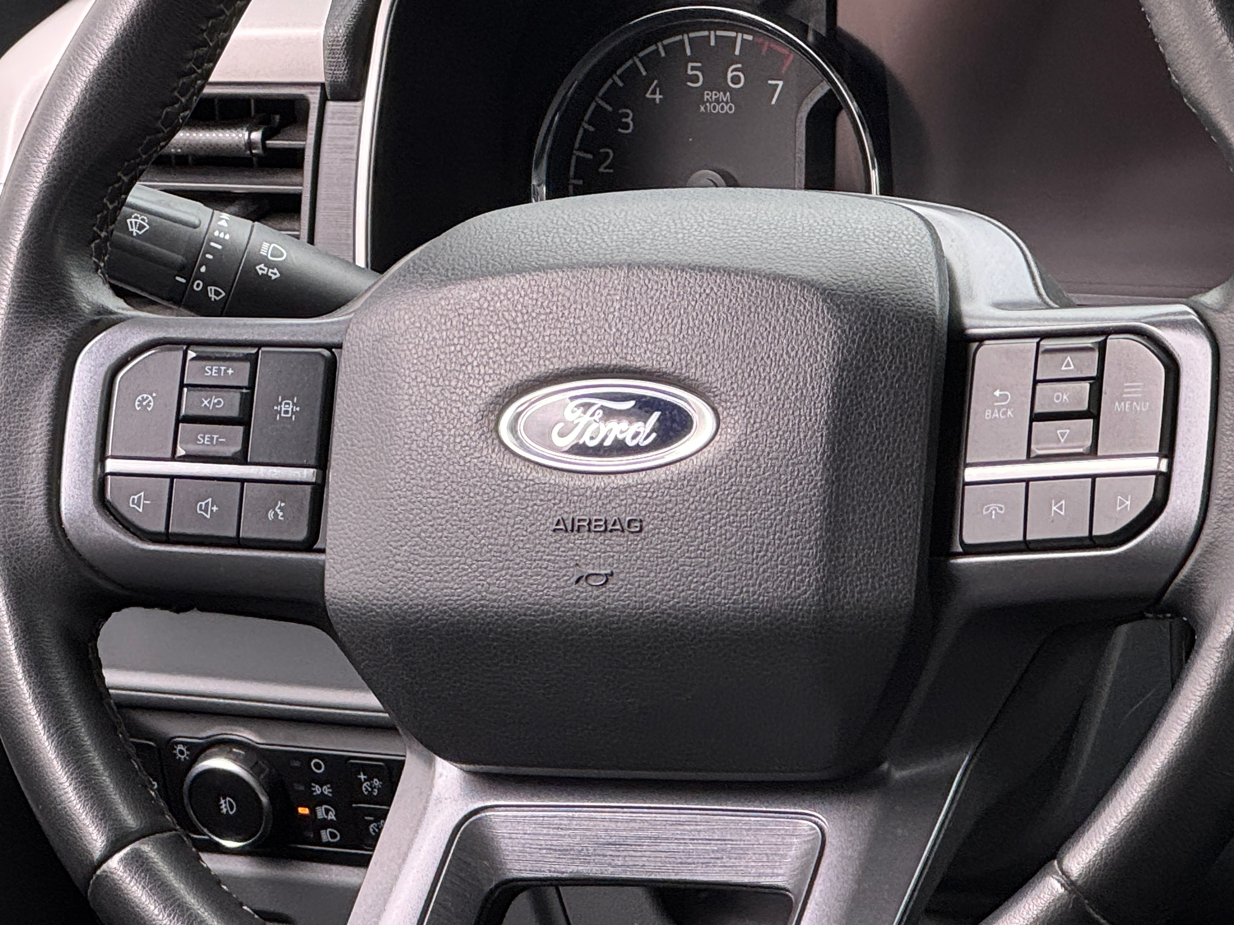 2023 Ford Econoline E-150 5