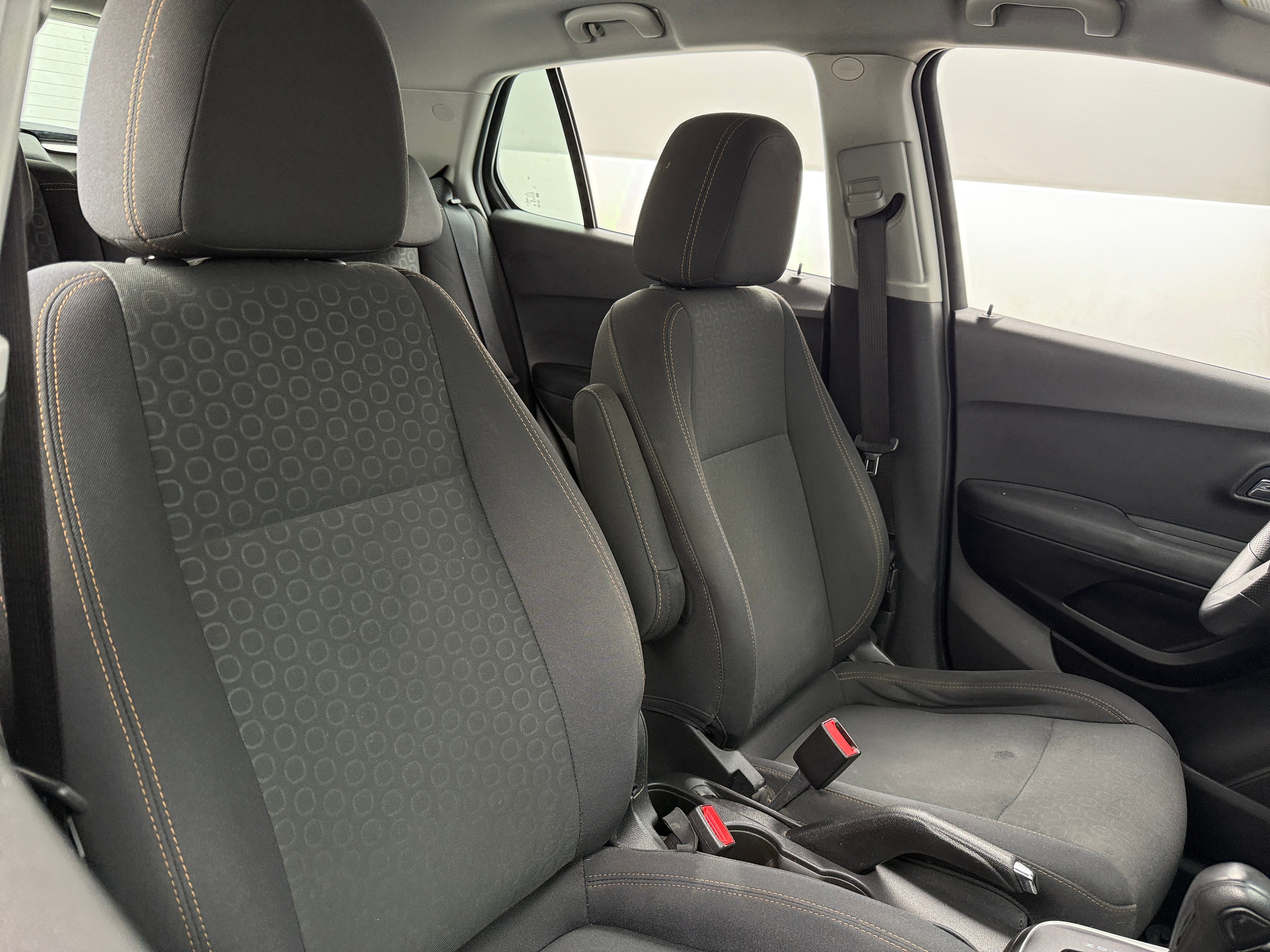2017 Chevrolet Trax LS 2