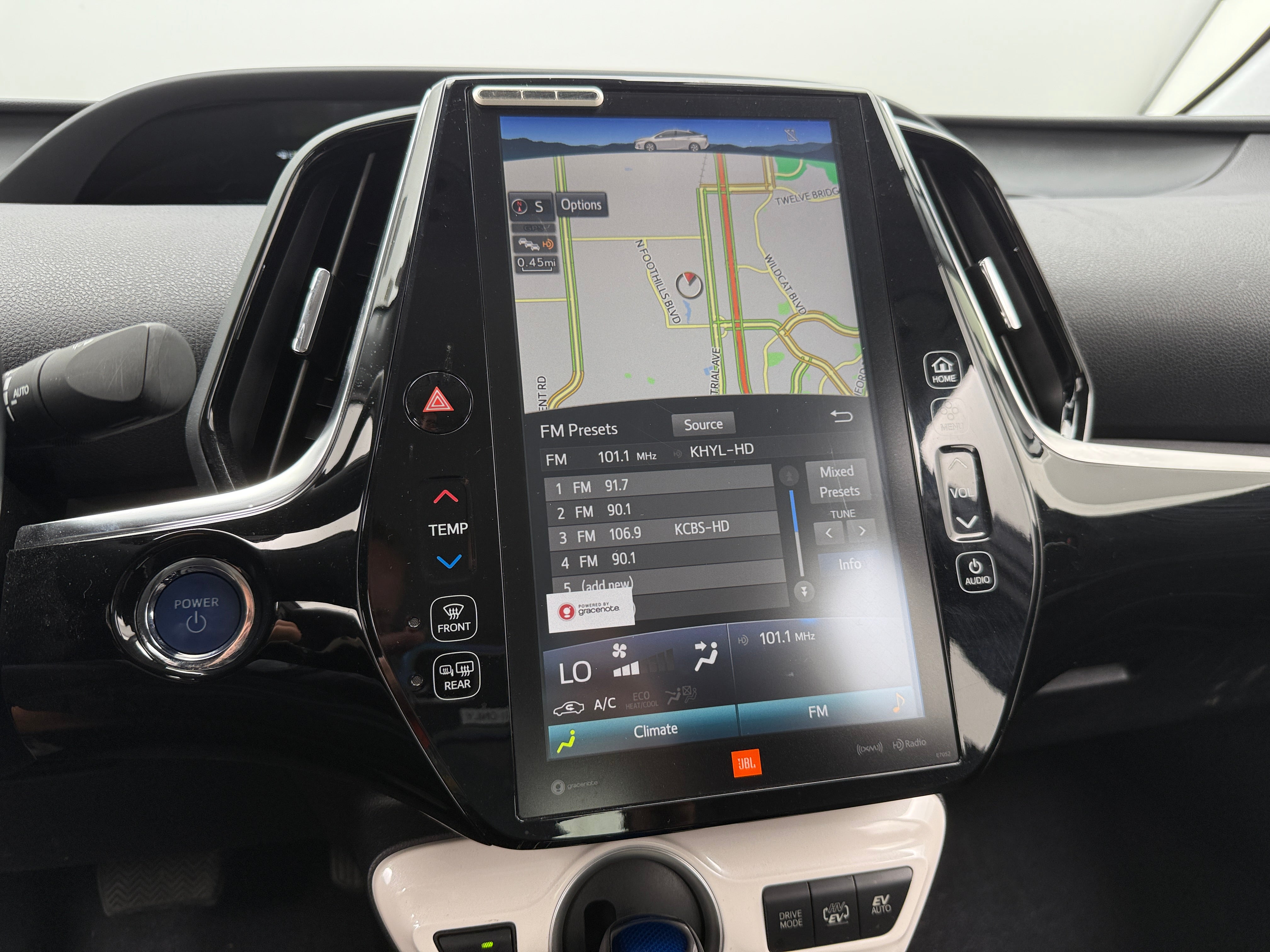 2019 Toyota Prius Prime Advanced 3