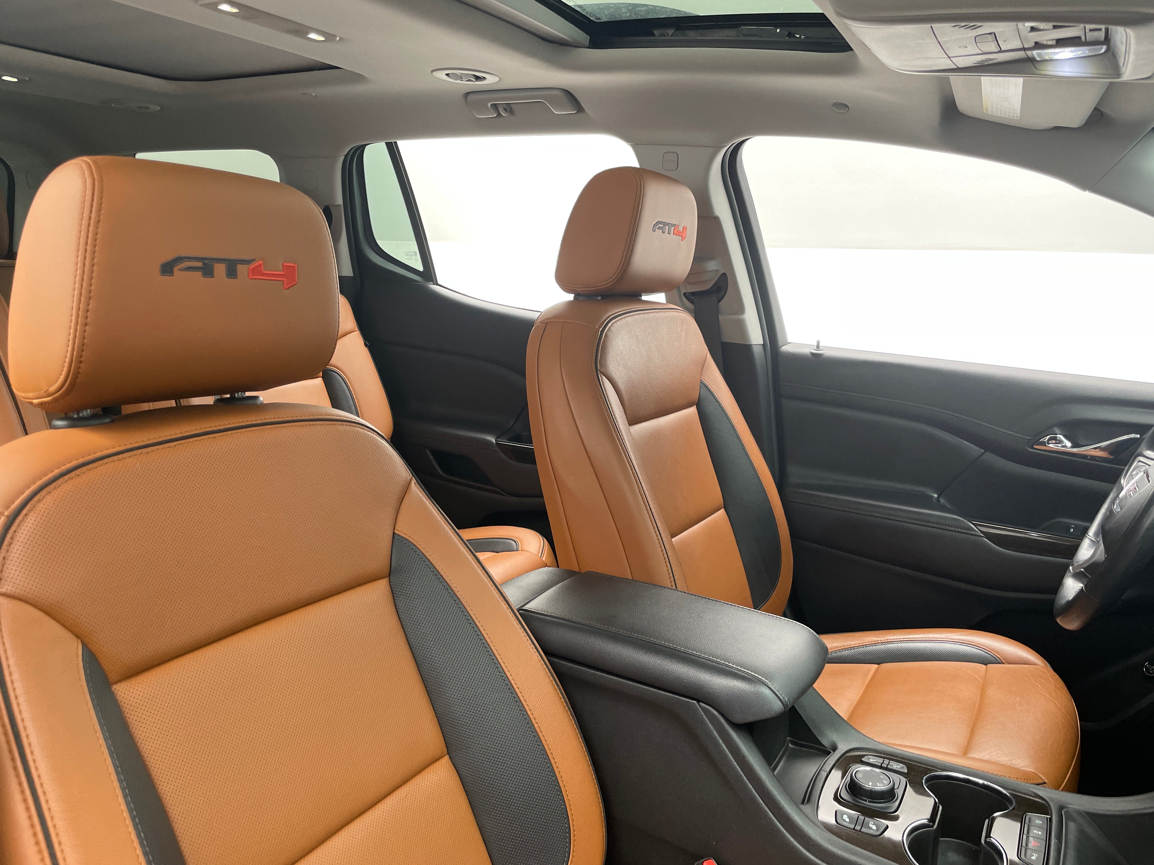 2020 GMC Acadia AT4 2