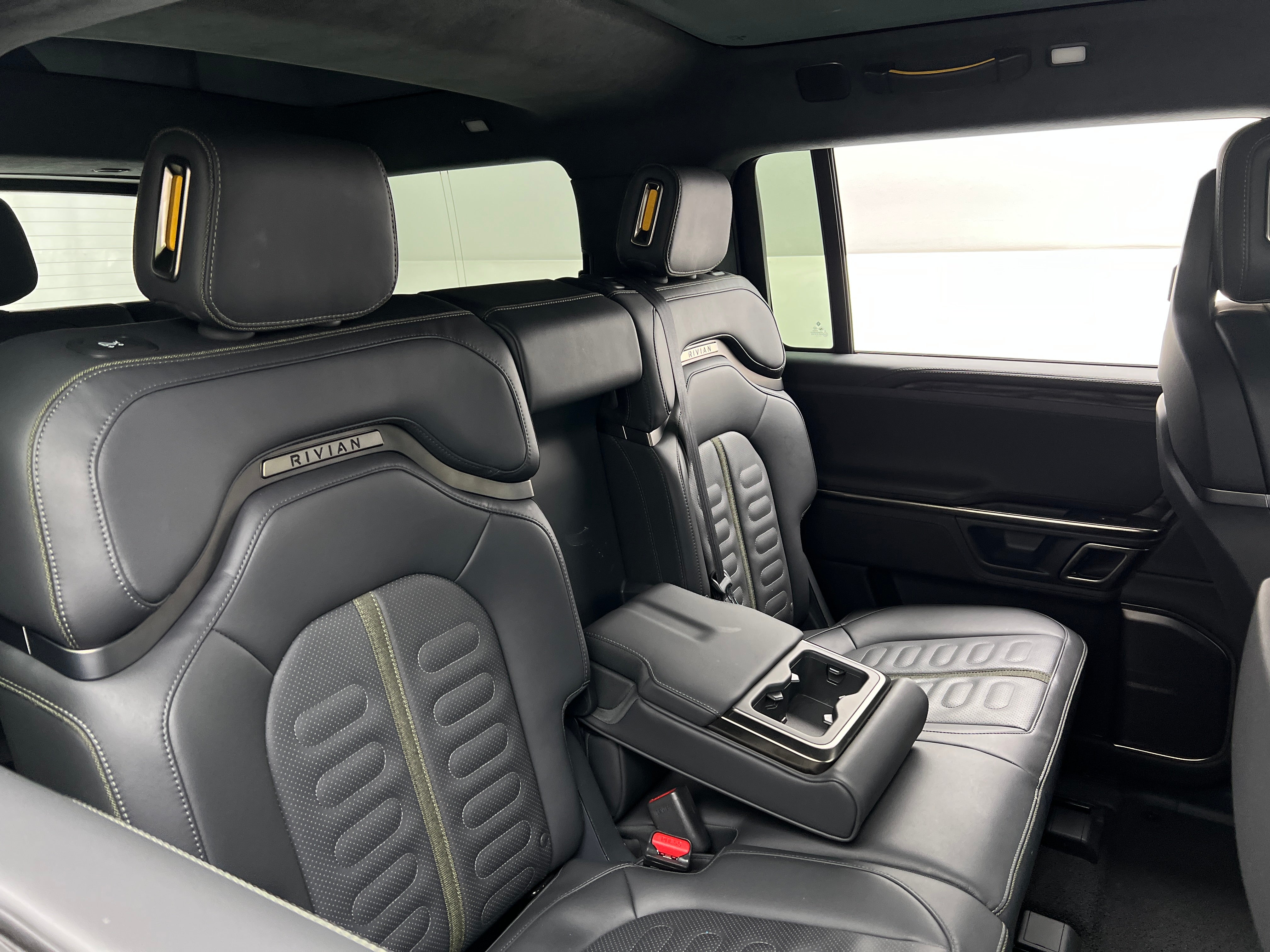 2022 Rivian R1S Launch Edition 5