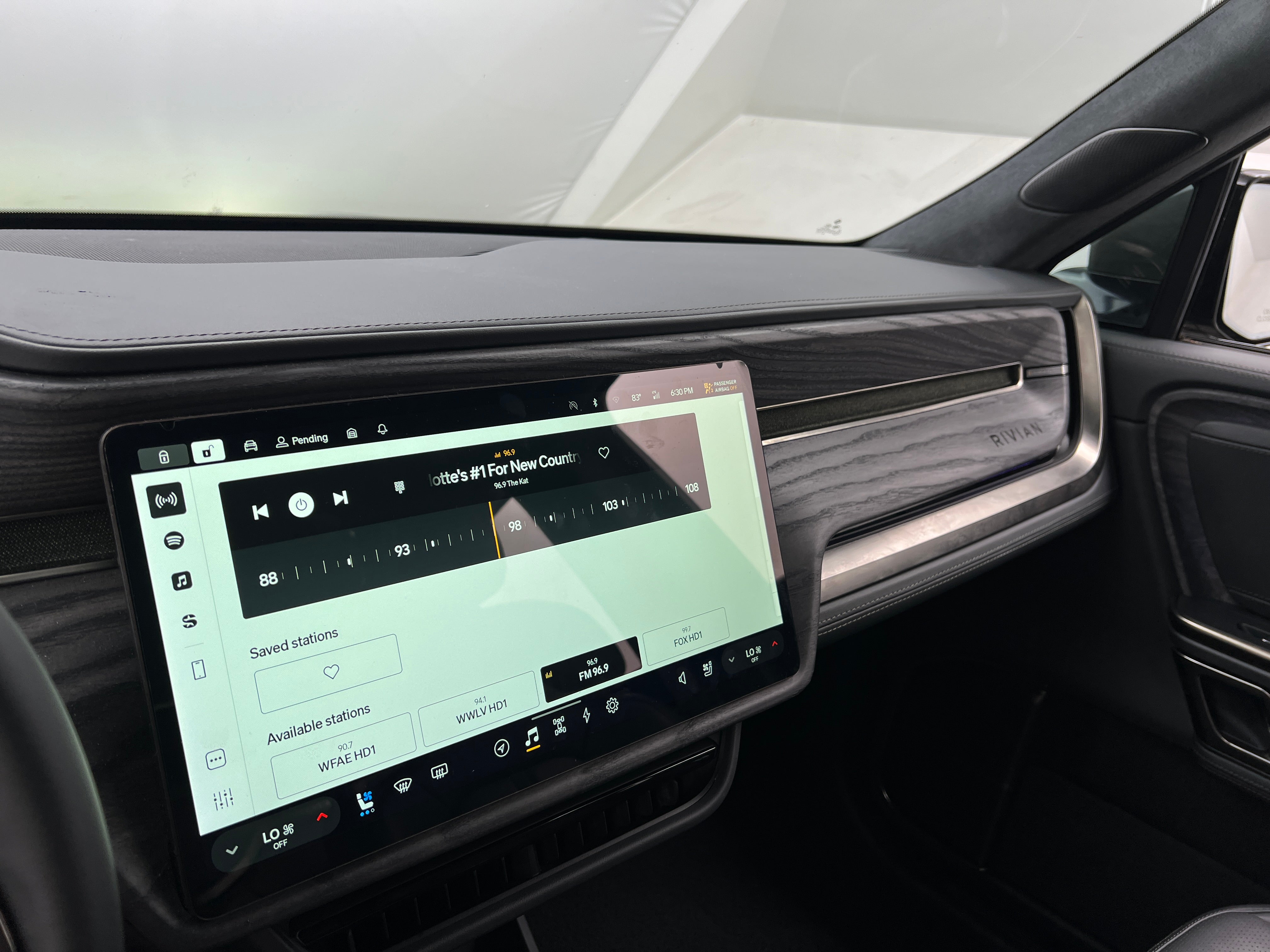 2022 Rivian R1S Launch Edition 3