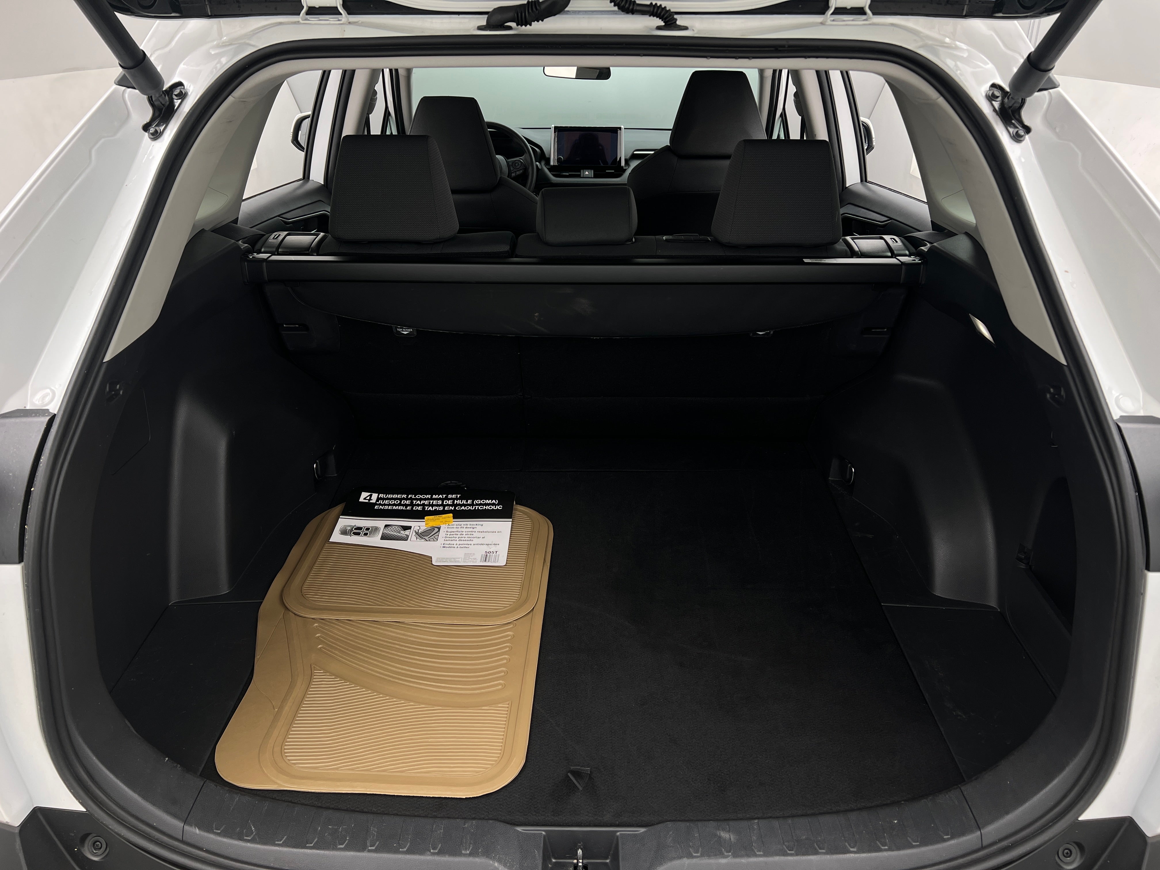 2024 Toyota RAV4 XLE 7