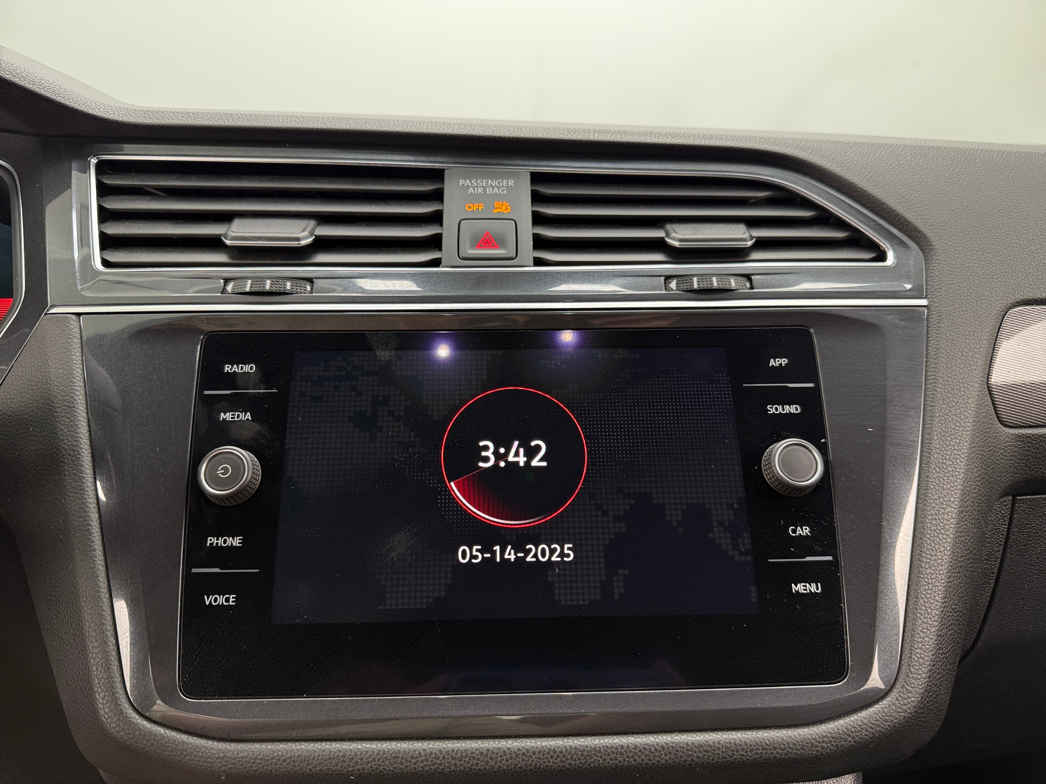 2022 Volkswagen Tiguan SE R-Line Black 3