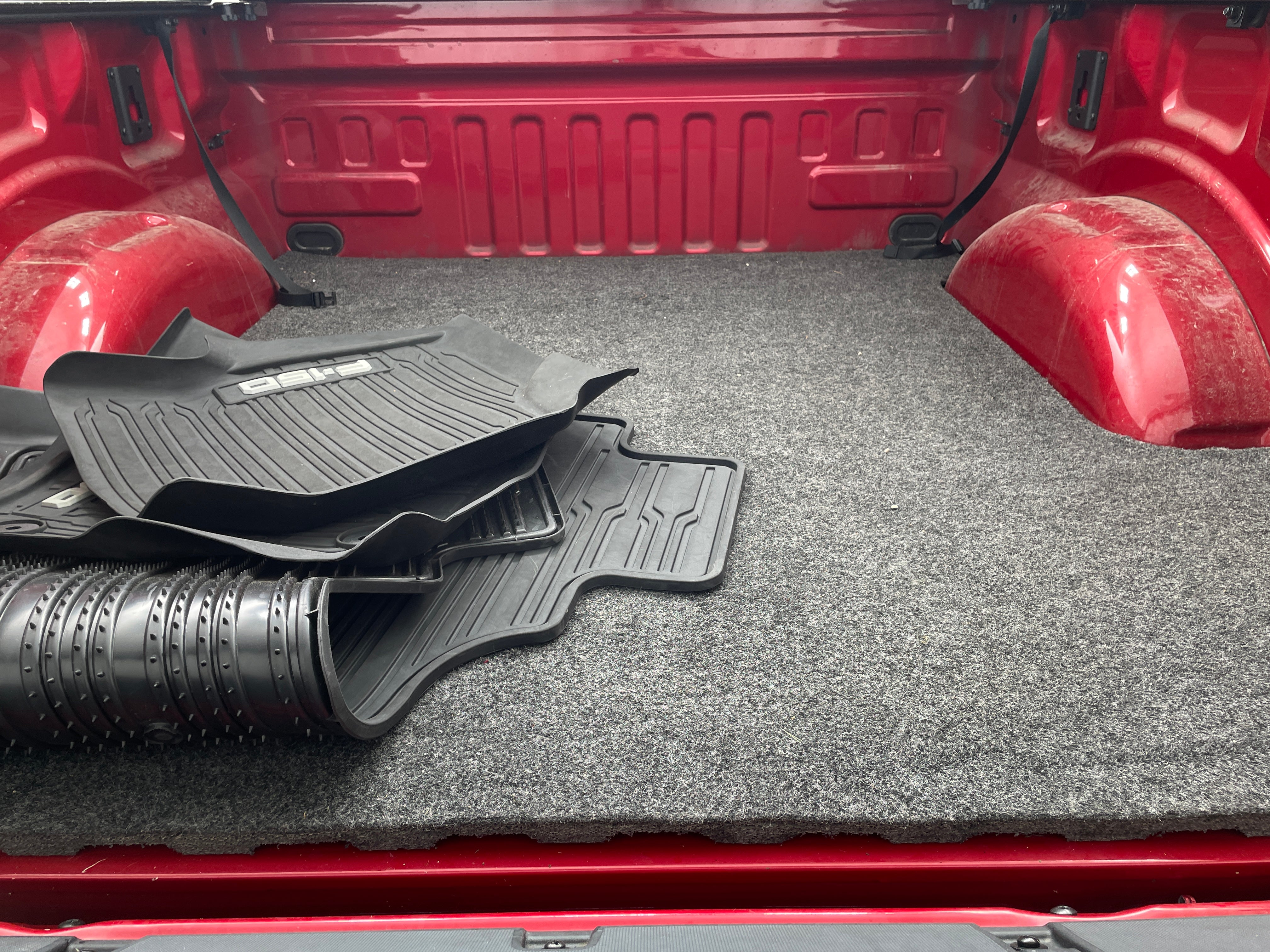 2022 Ford F-150 Lightning Lariat 6
