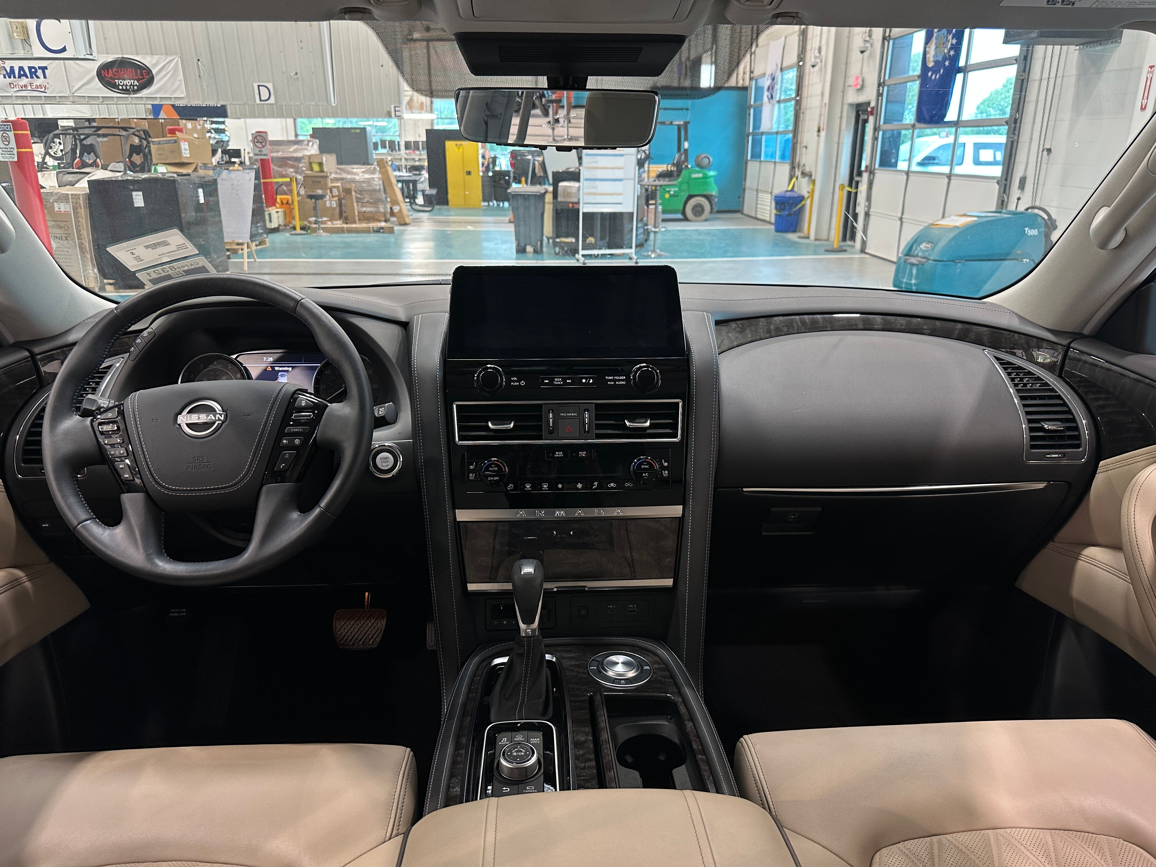 2024 Nissan Armada Platinum Edition 2