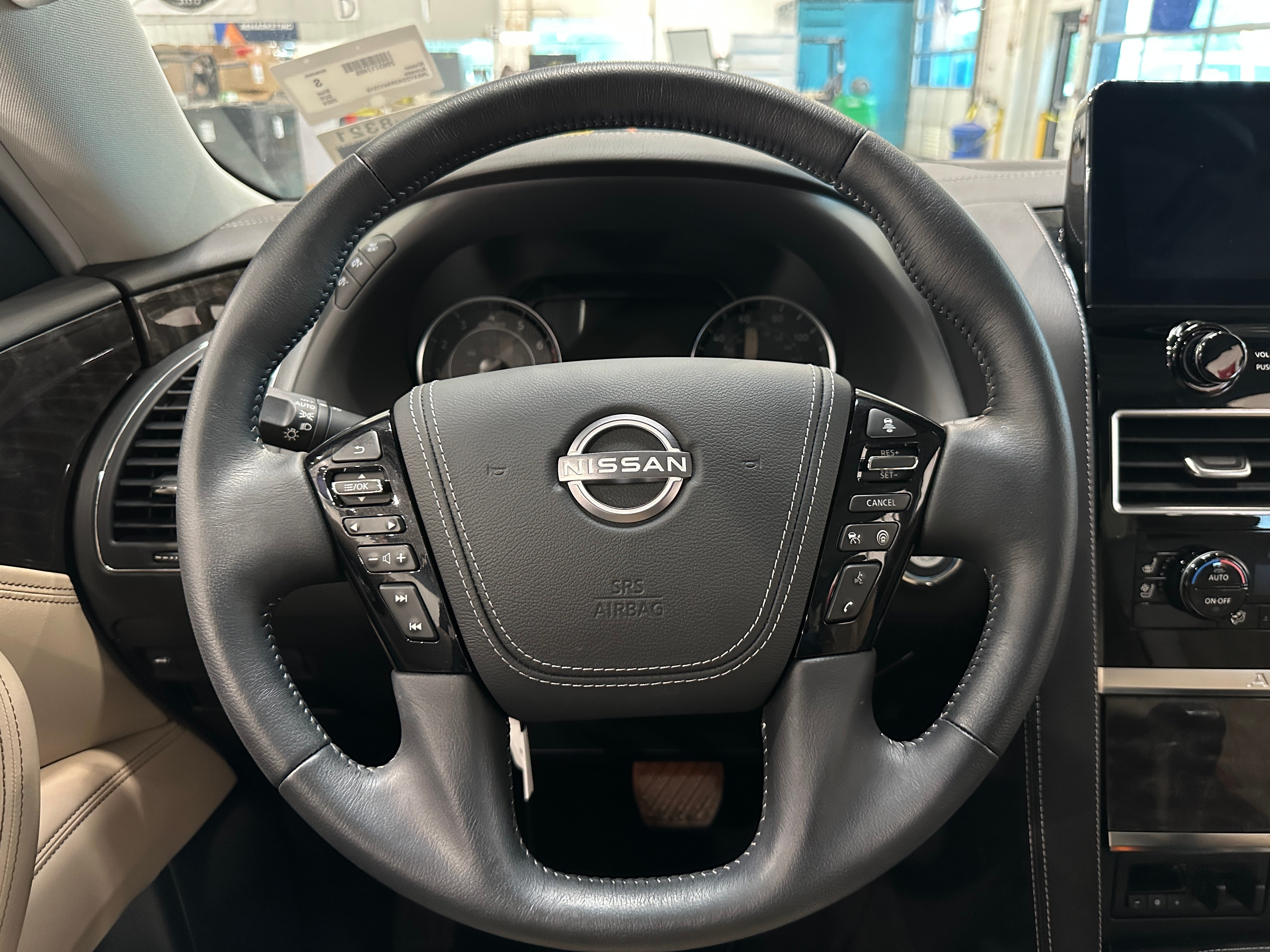 2024 Nissan Armada Platinum Edition 4