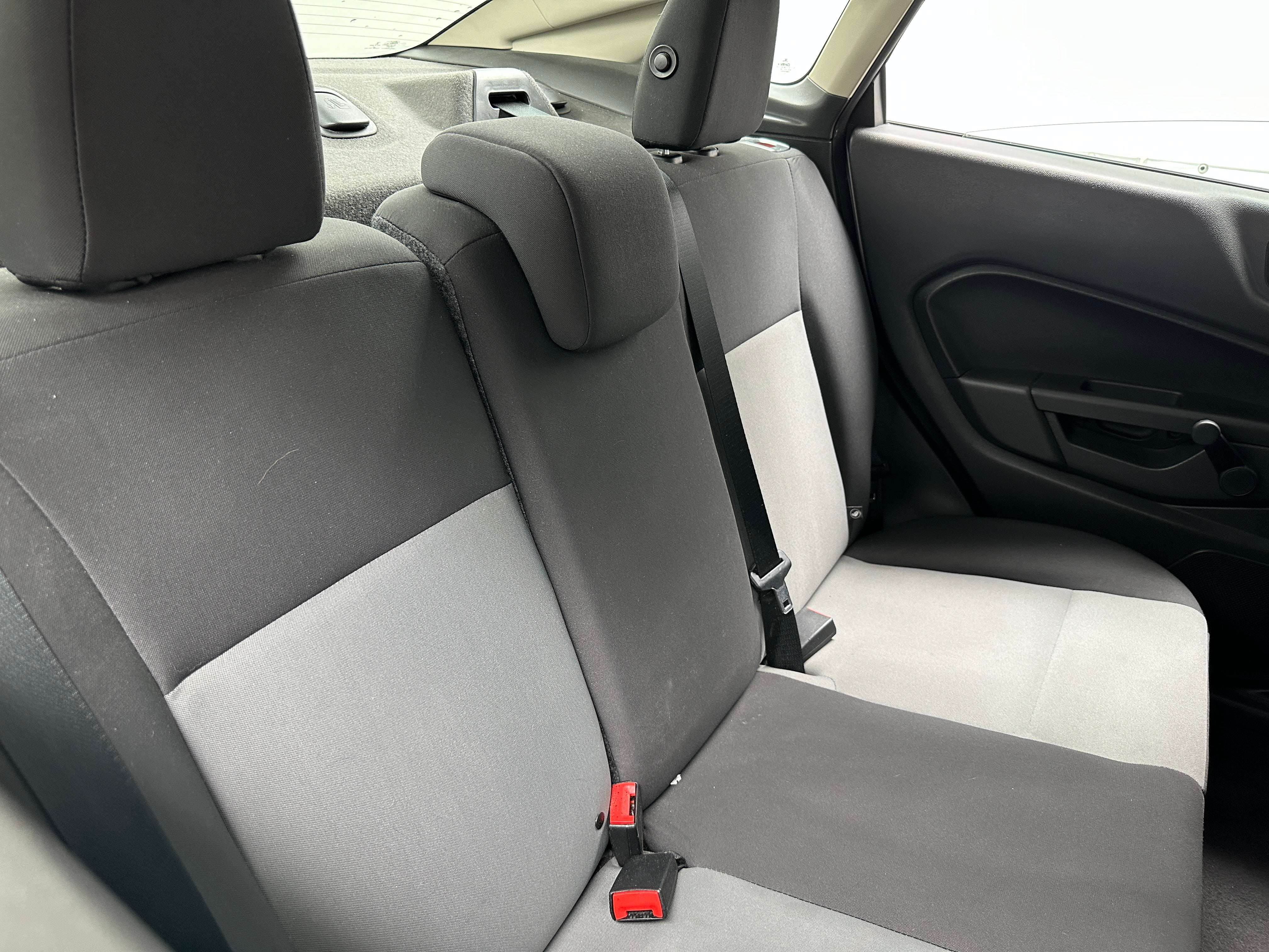 2019 Ford Fiesta S 6