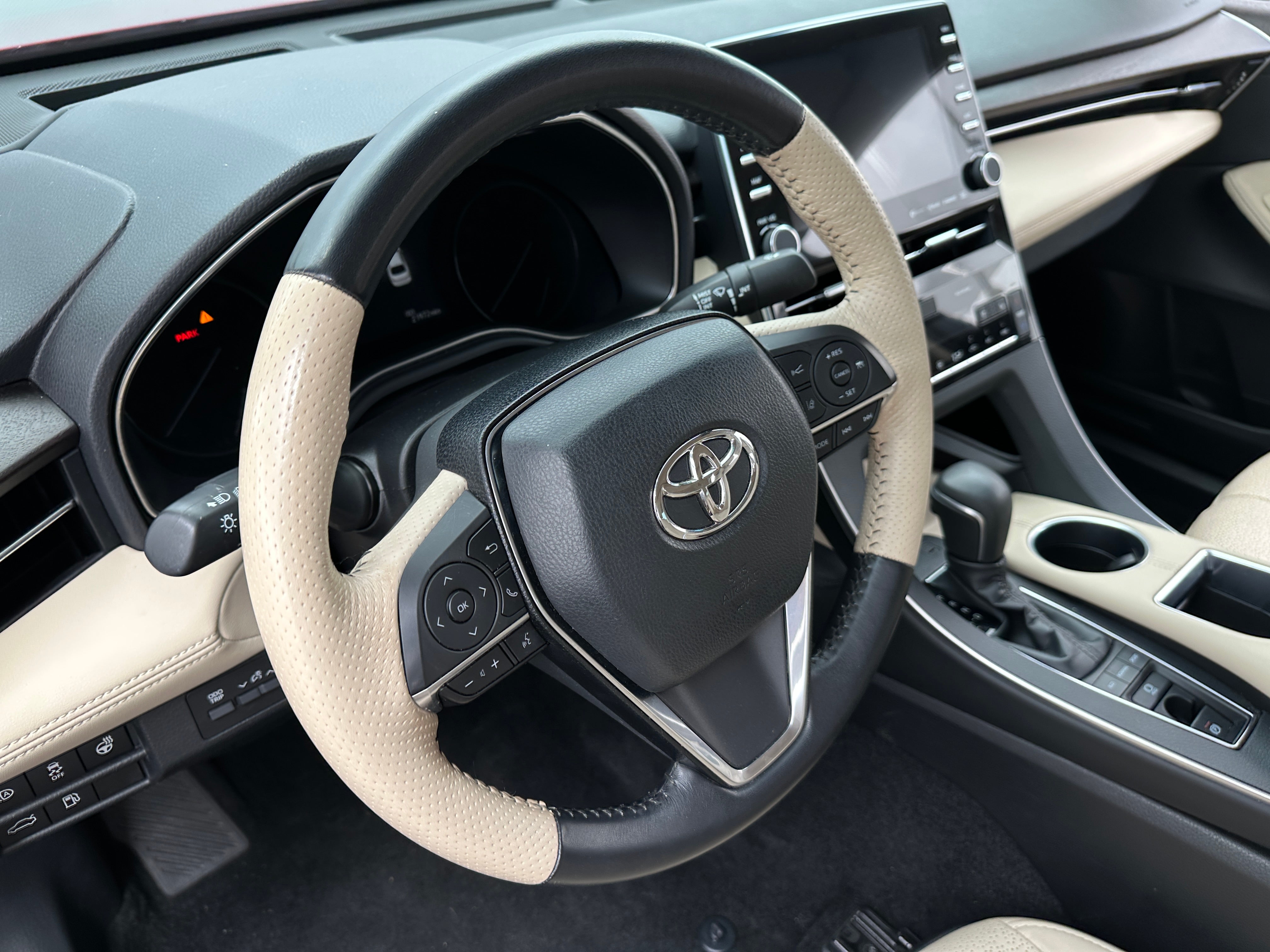 2019 Toyota Avalon Limited 4