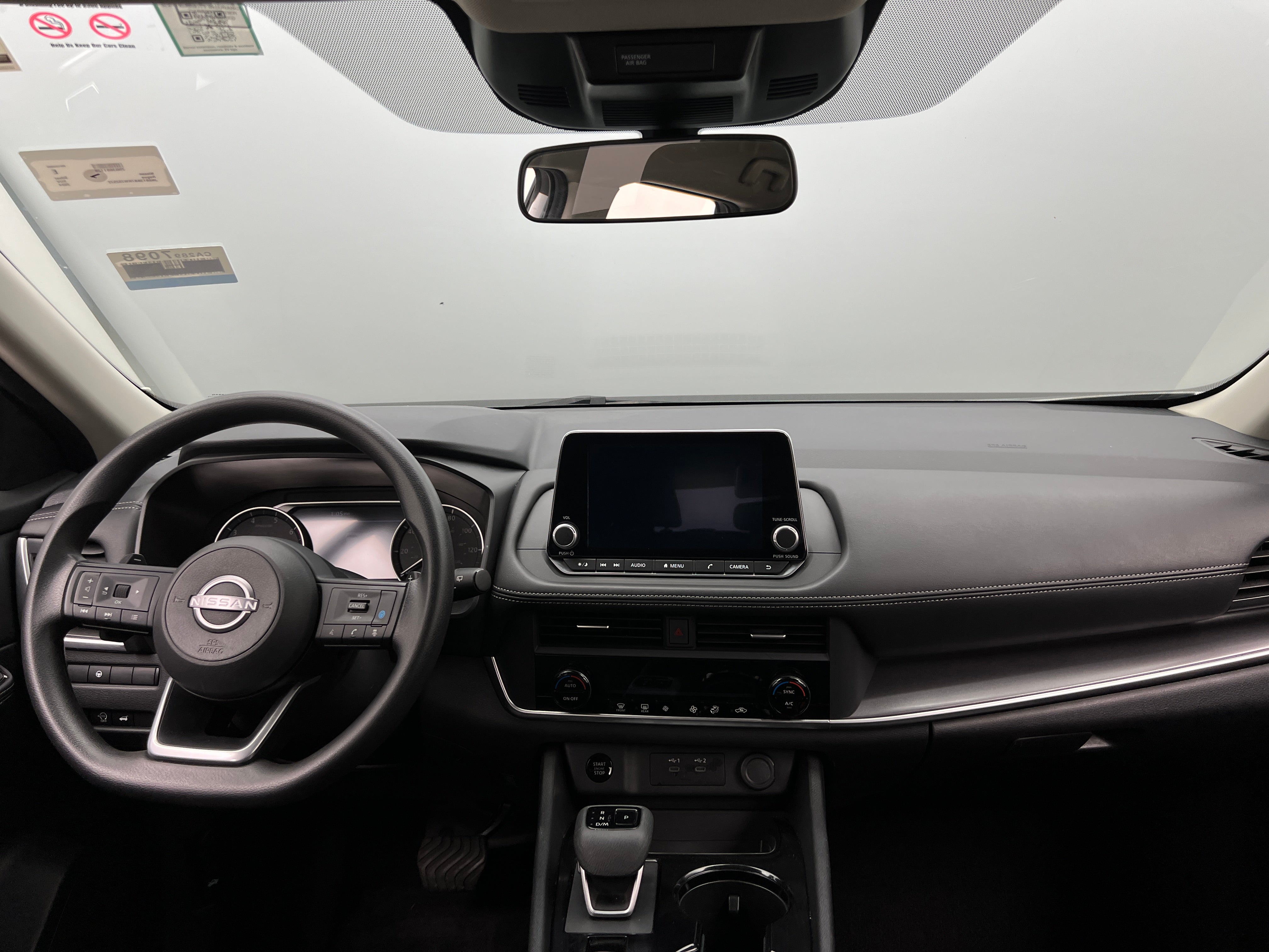 2024 Nissan Rogue SV 3