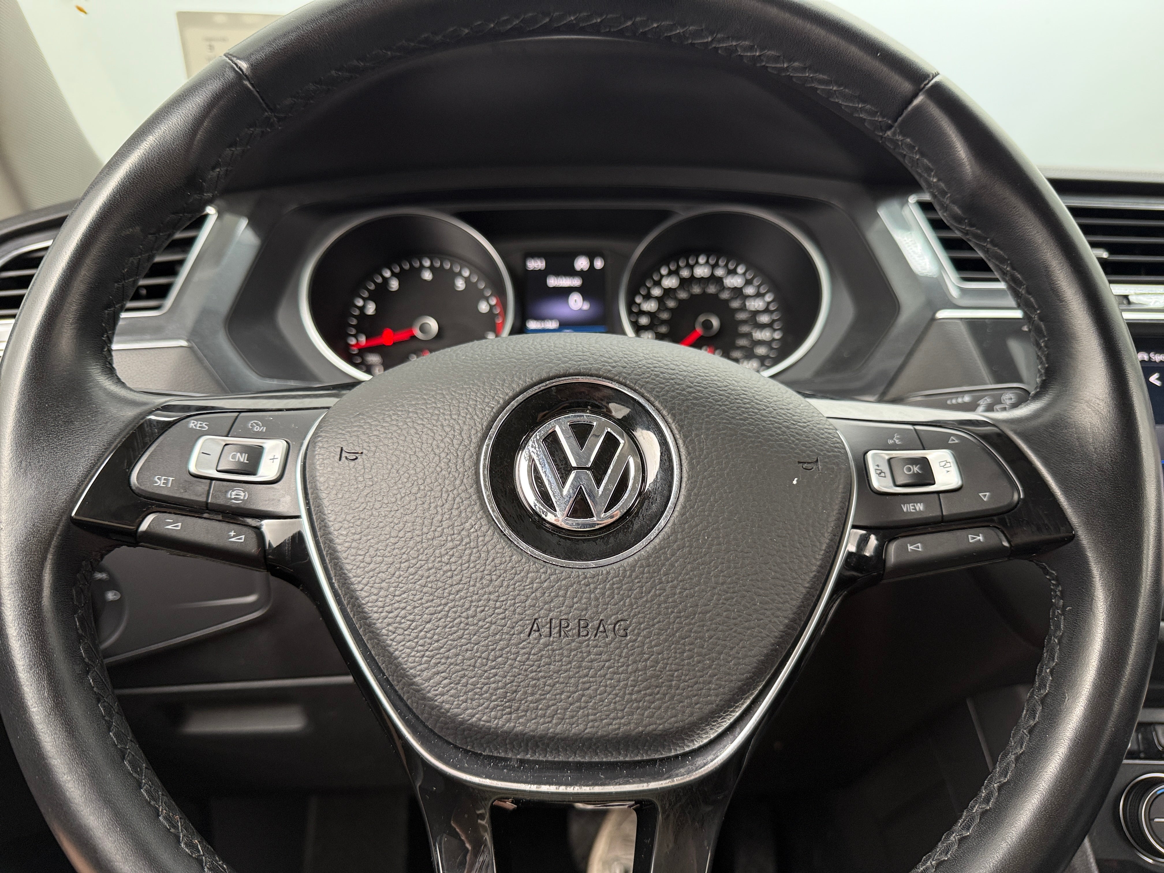 2019 Volkswagen Tiguan 2.0T 4