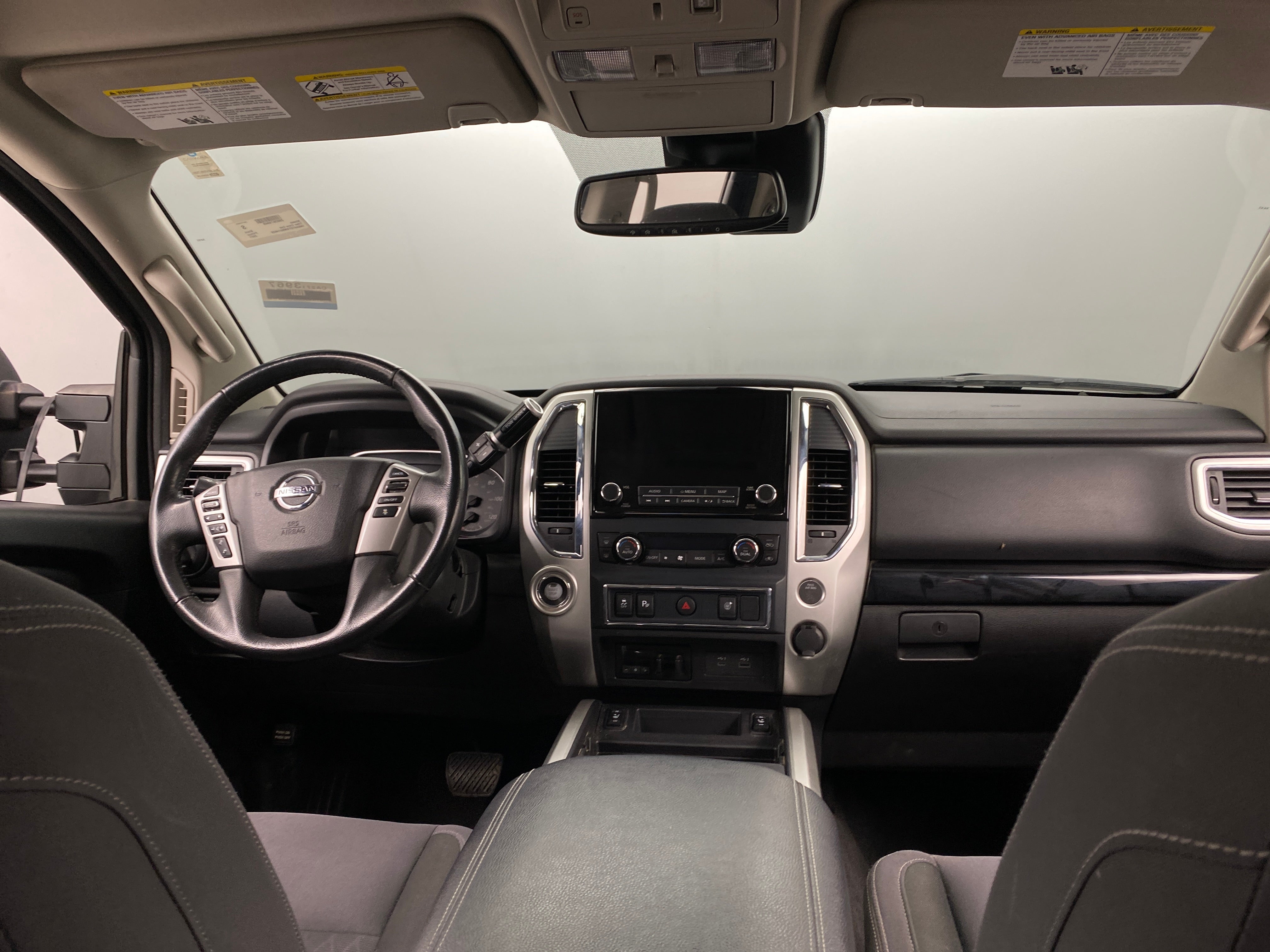 2021 Nissan Titan SV 3