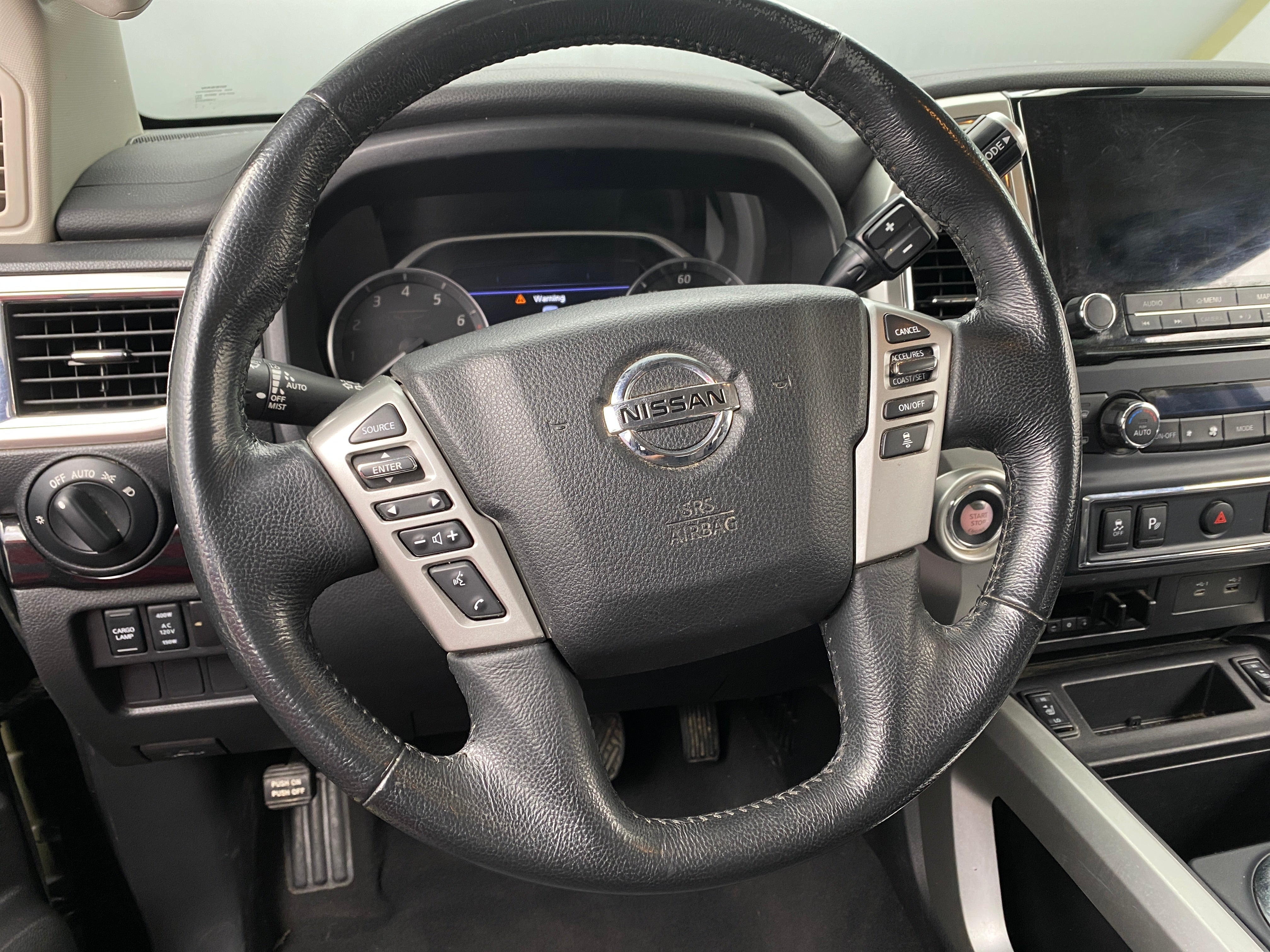 2021 Nissan Titan SV 5