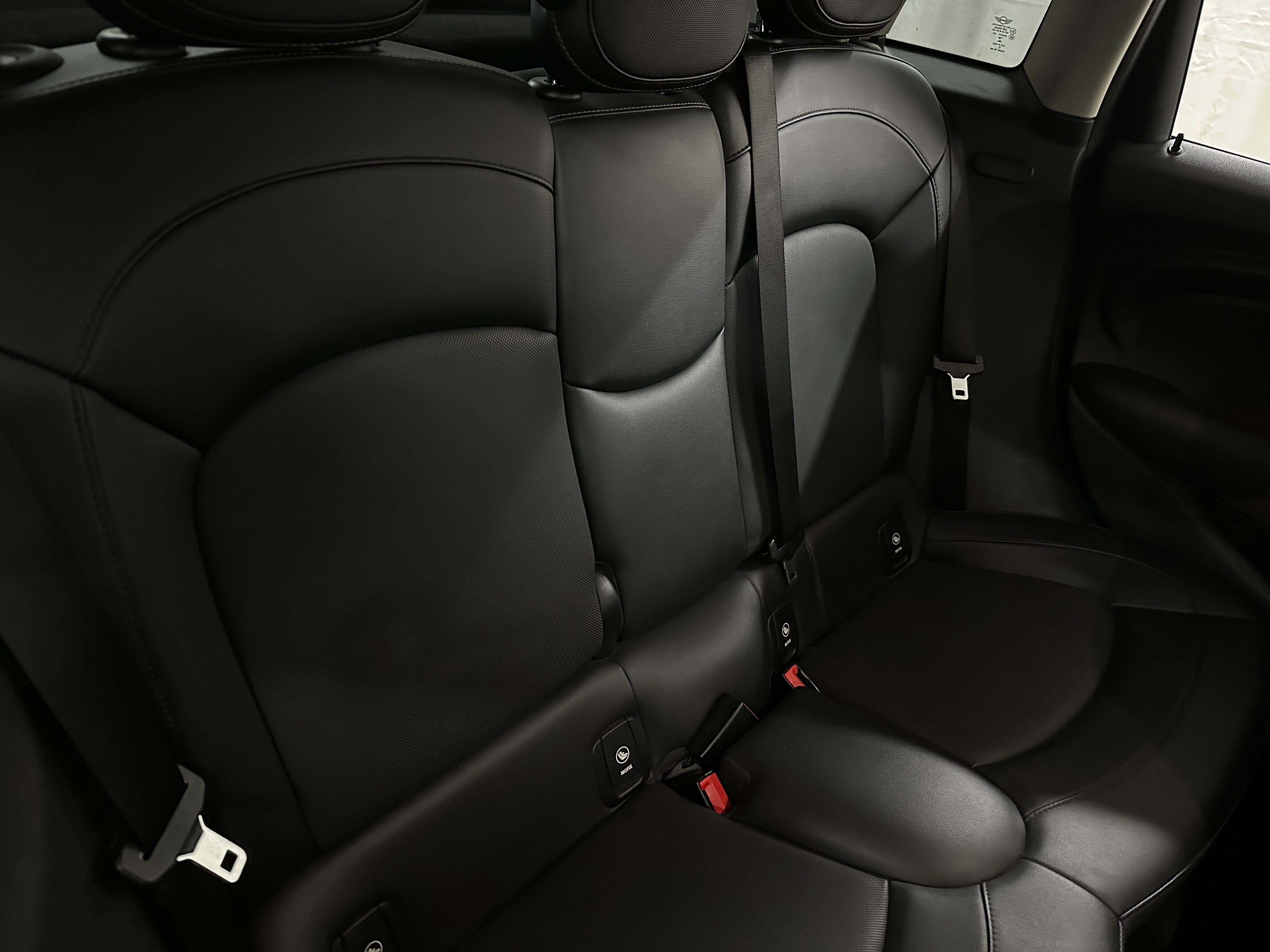 2016 MINI Cooper Hardtop 4 Door 5