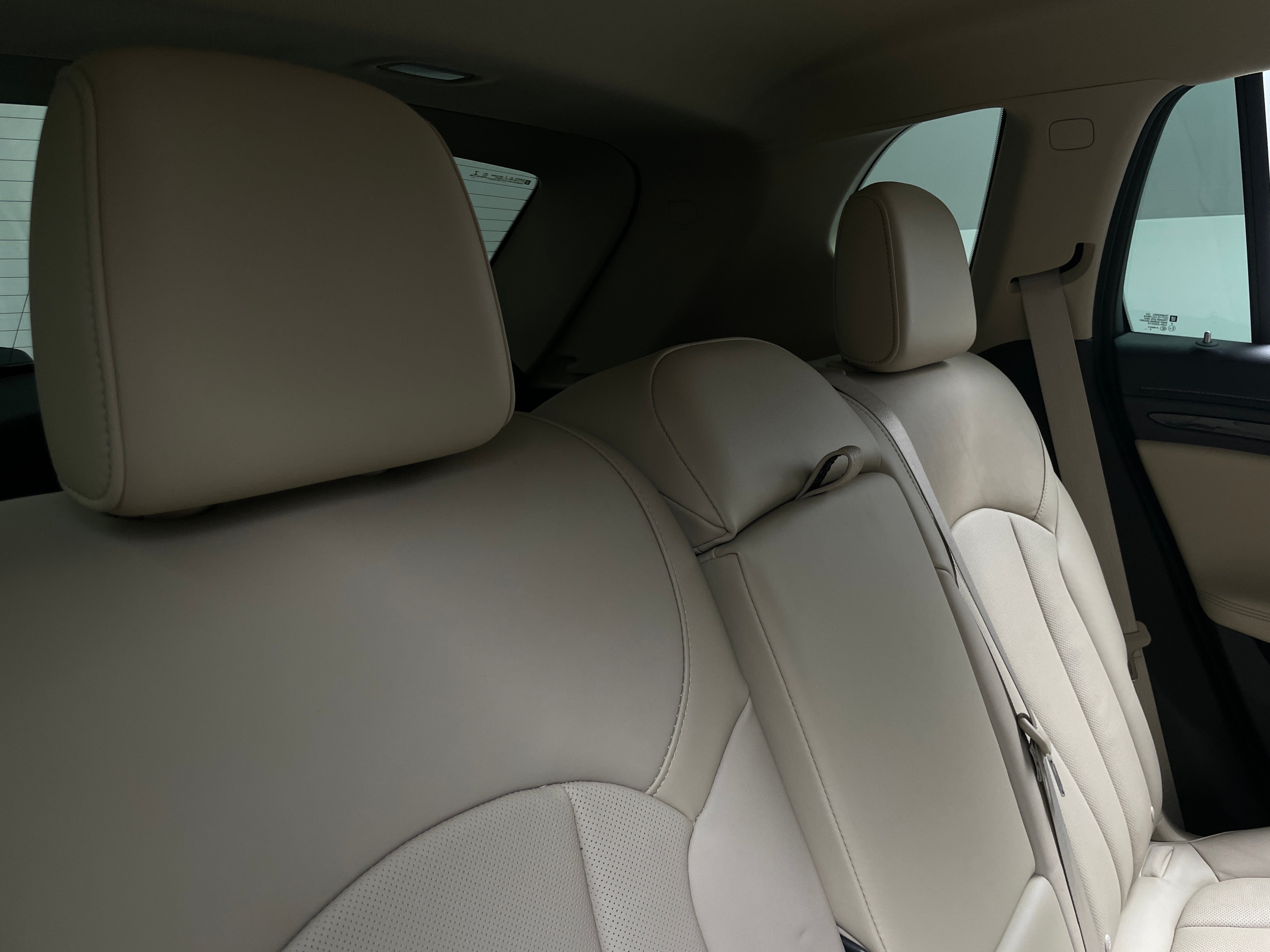2017 Buick Envision Essence 5